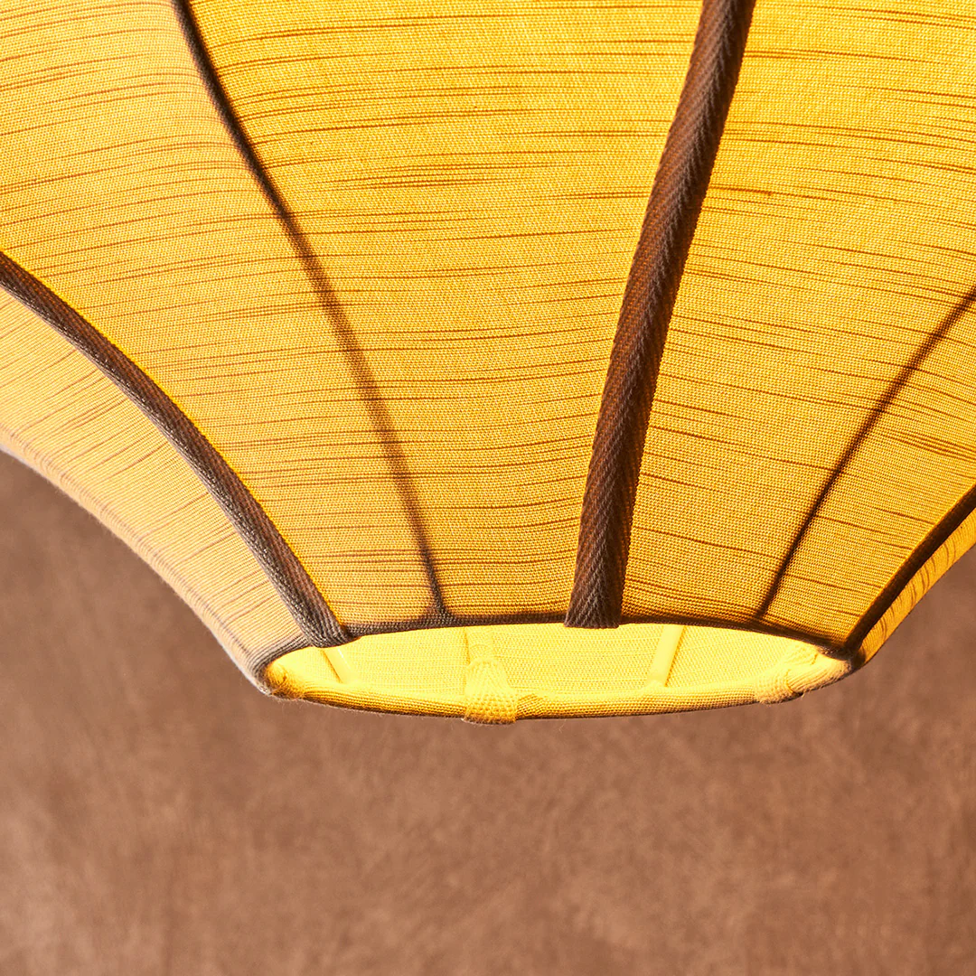 Large onion space shade in sand raw silk - Image 5