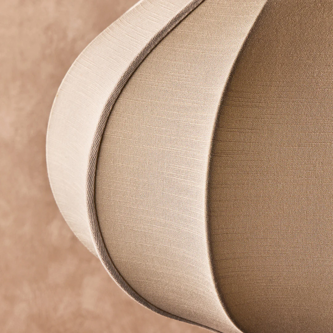 Large onion space shade in sand raw silk - Image 6