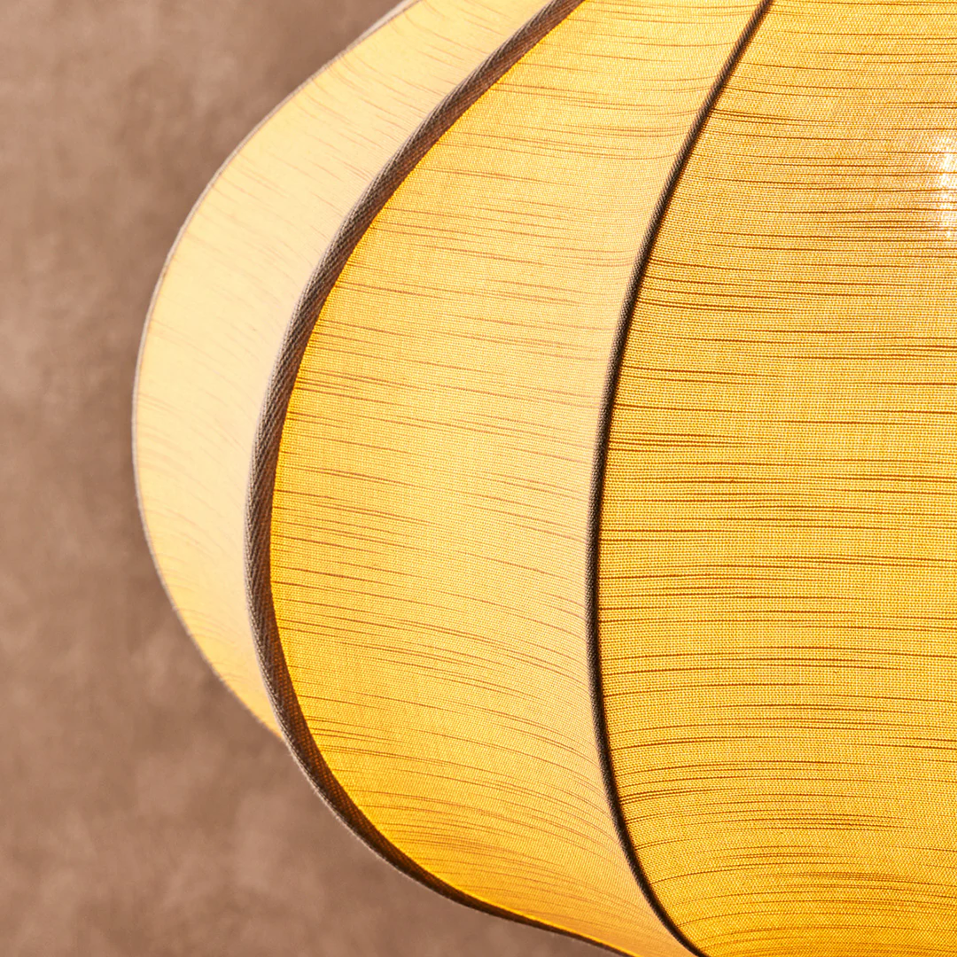 Large onion space shade in sand raw silk - Image 9