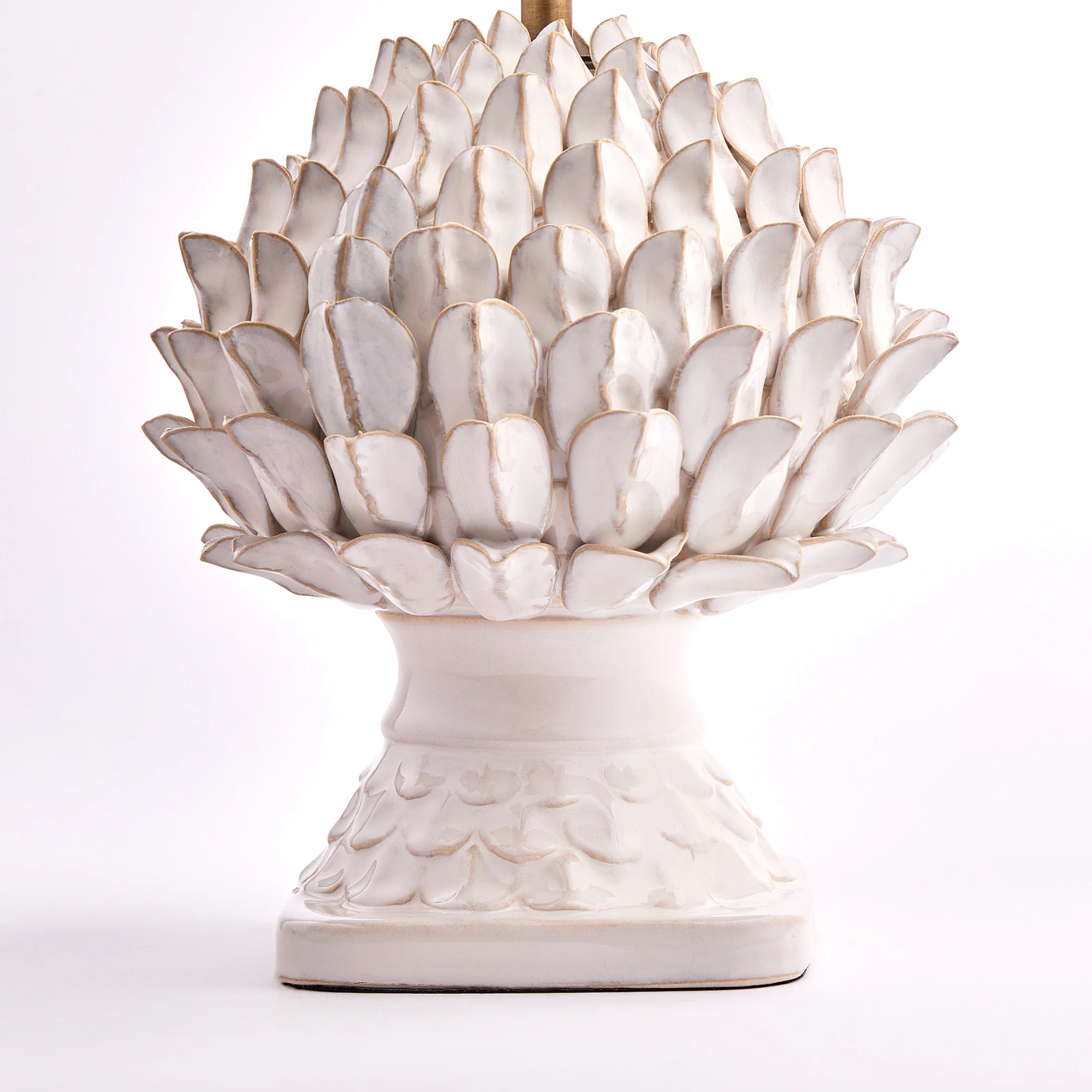 Larger Anetta table lamp in stone - Image 10