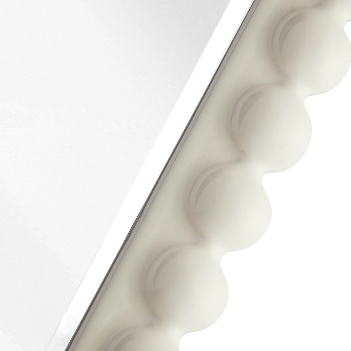 Larger Charming mirror in white - Image 6