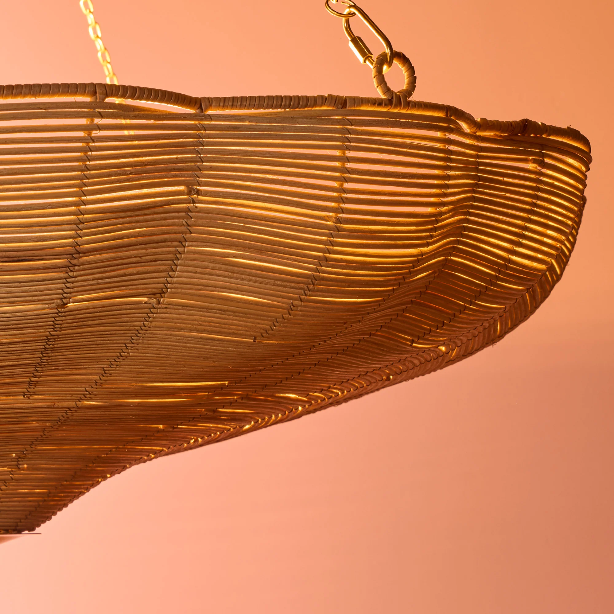 Larger Flower pendant in natural rattan - Image 5