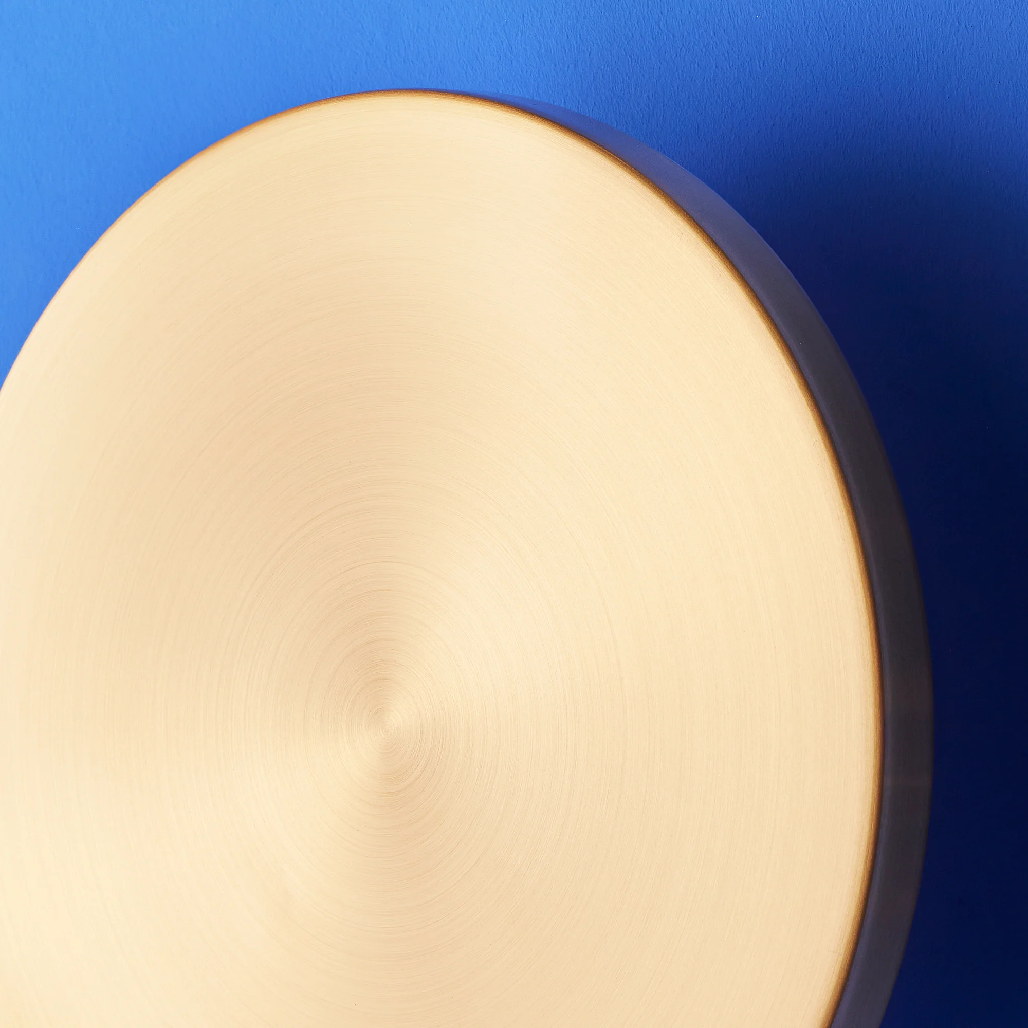 Larger Helios rechargeable wall light in brushed gold aluminium - Image 3