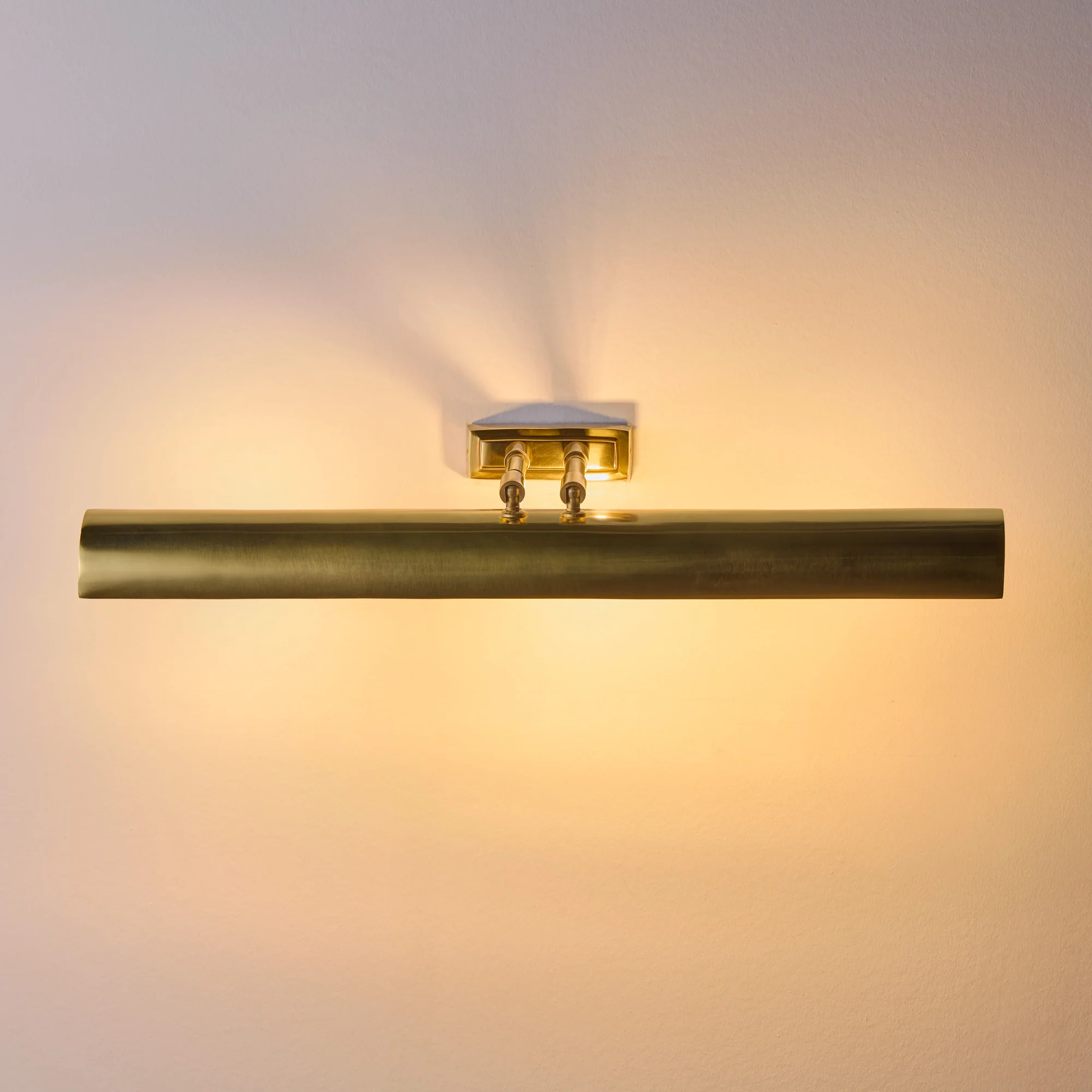 Larger Lautrec picture light in antique brass - Image 6