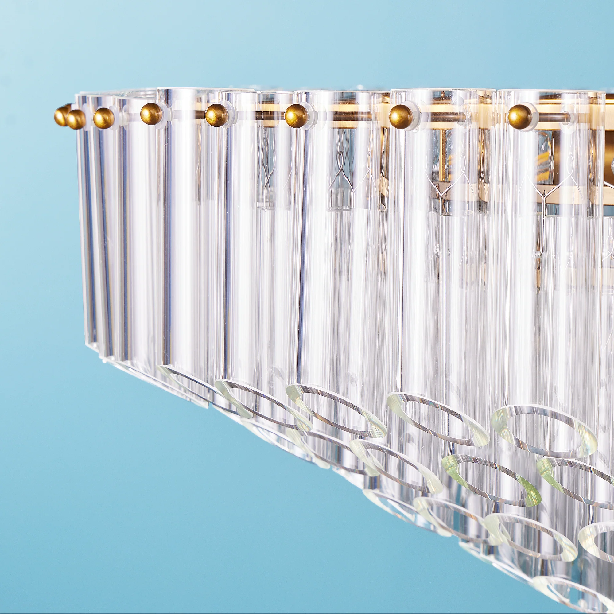 Larger Oldfield chandelier in clear glass - Image 7