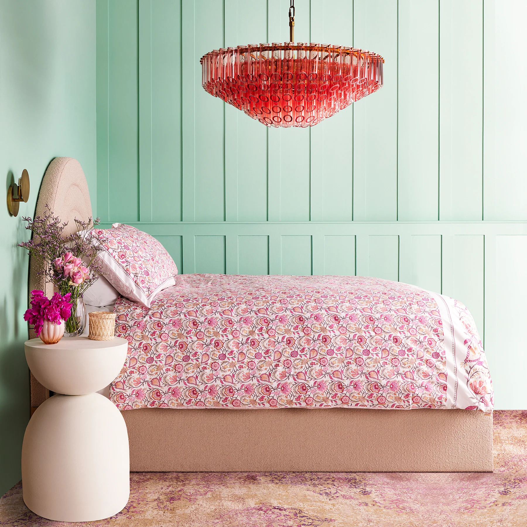 Larger Oldfield chandelier in pink glass - Image 2