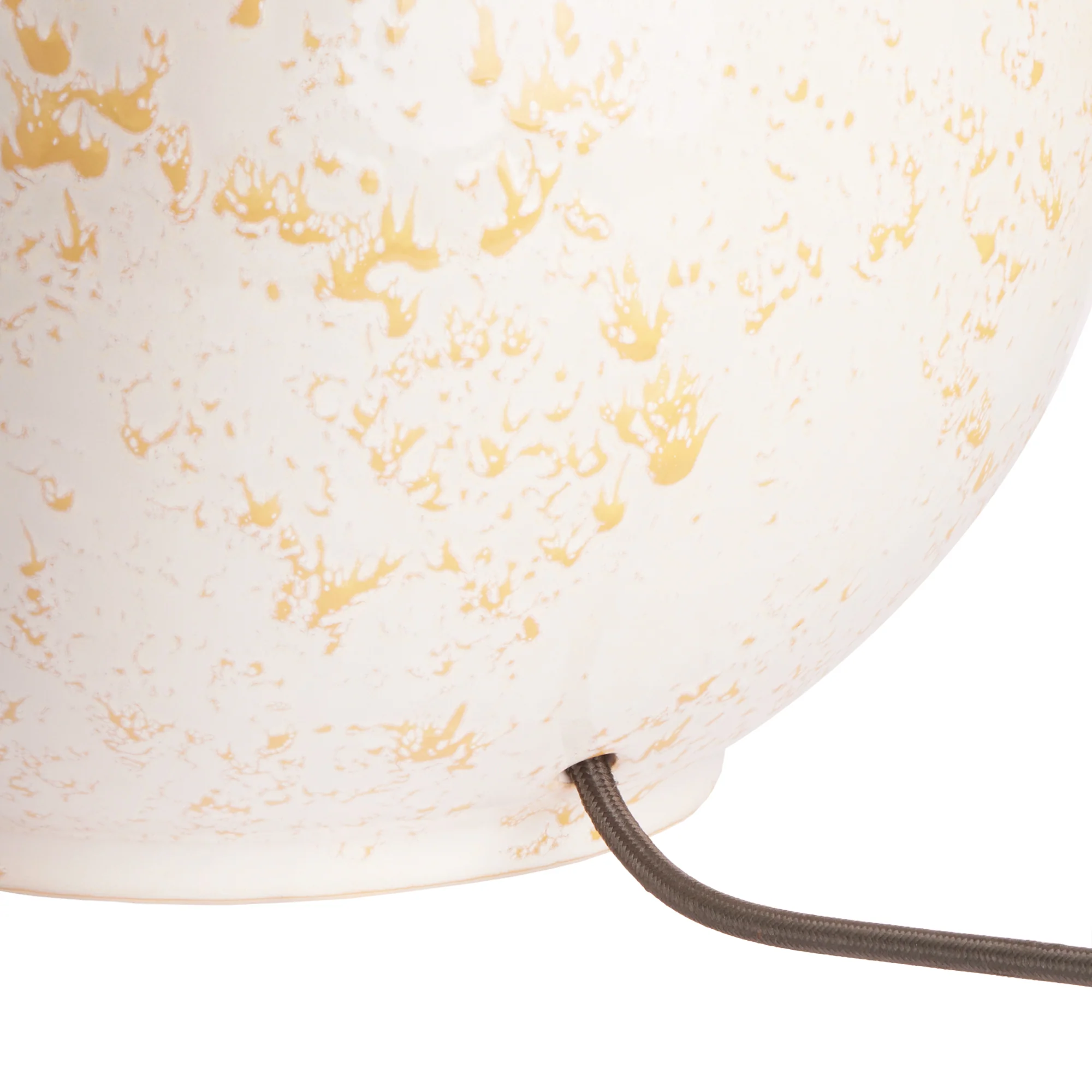 Larger Olly table lamp in white textured glaze - Image 4