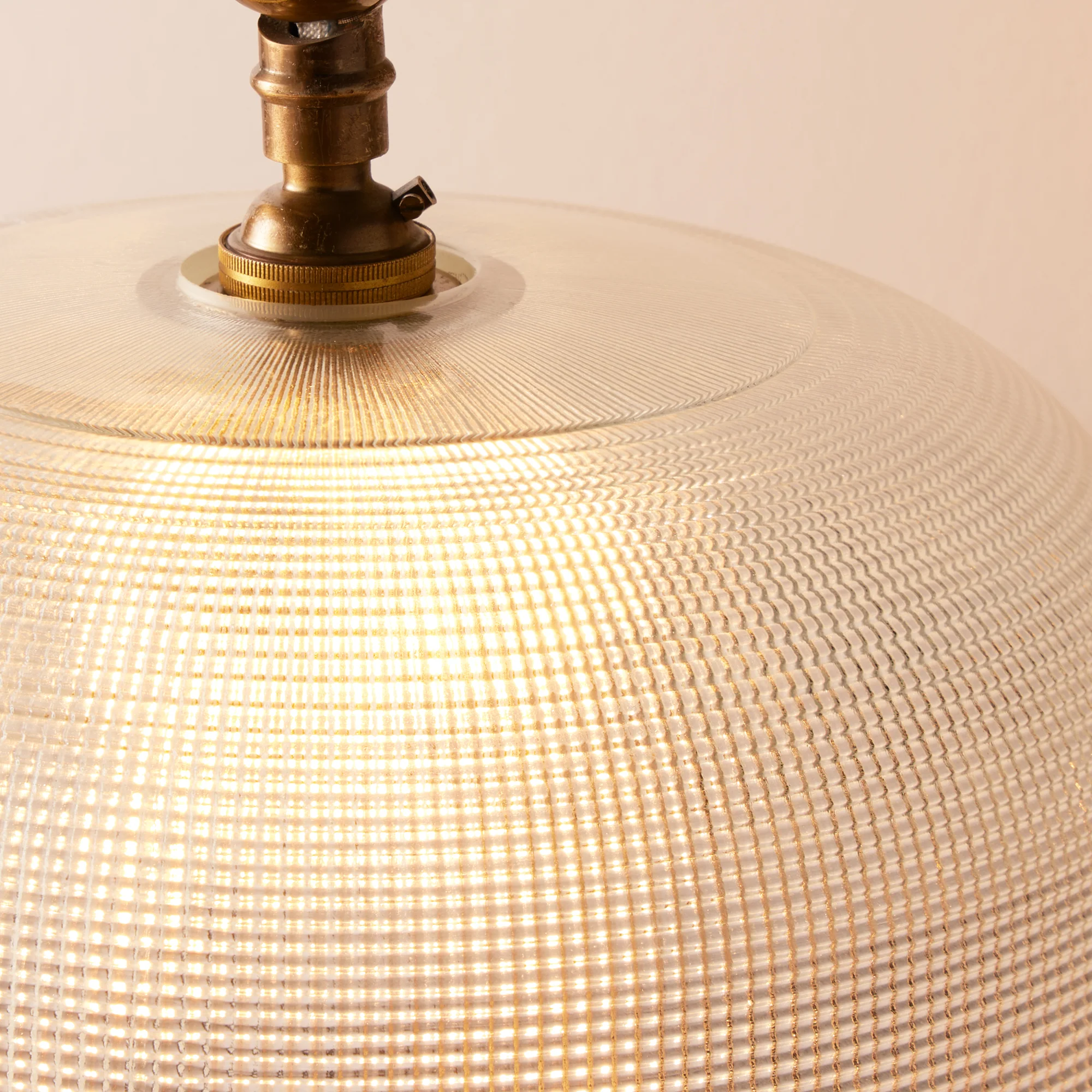Larger Plexus shade in waffle glass - Image 3
