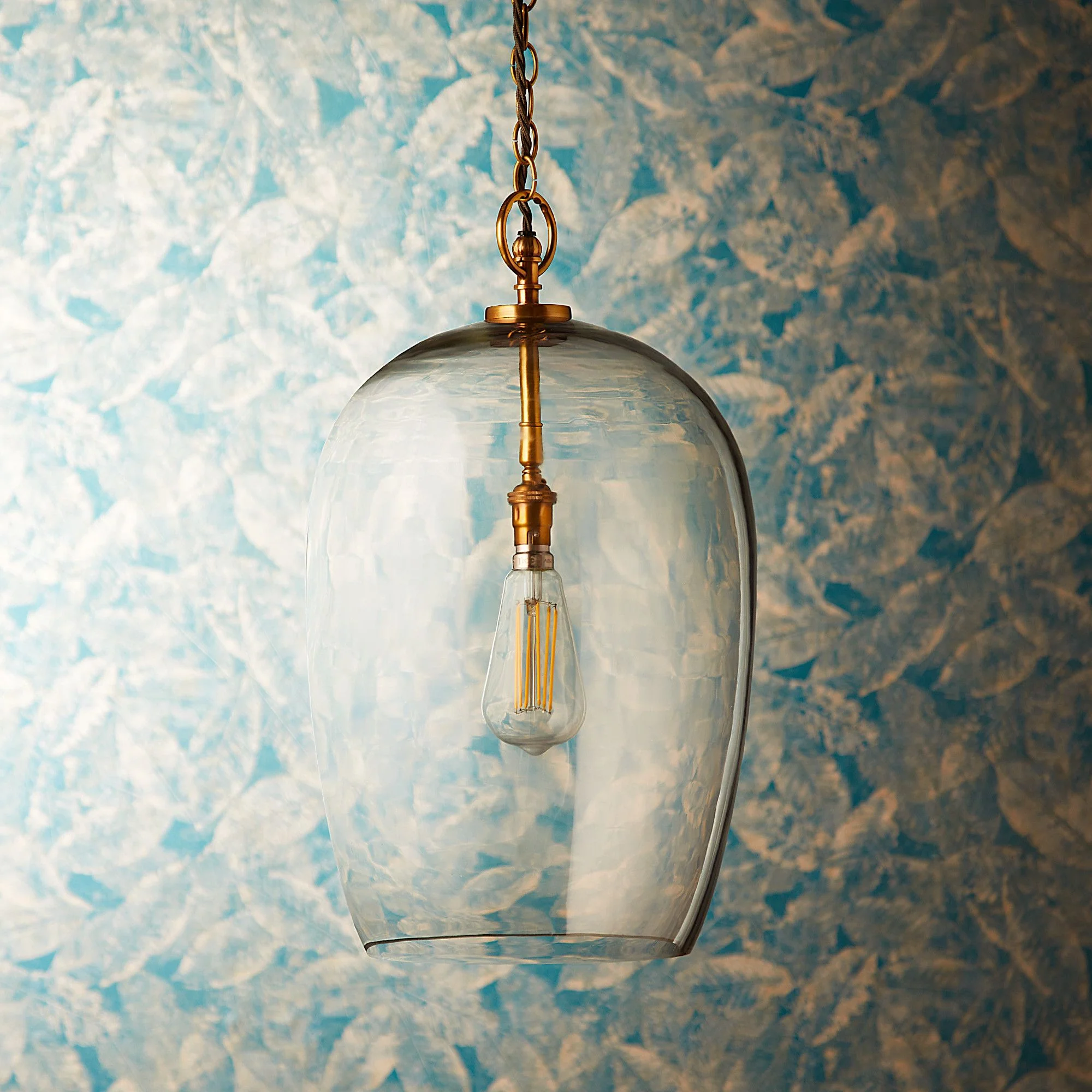 Larger Priscilla pendant in clear blown glass - Image 3