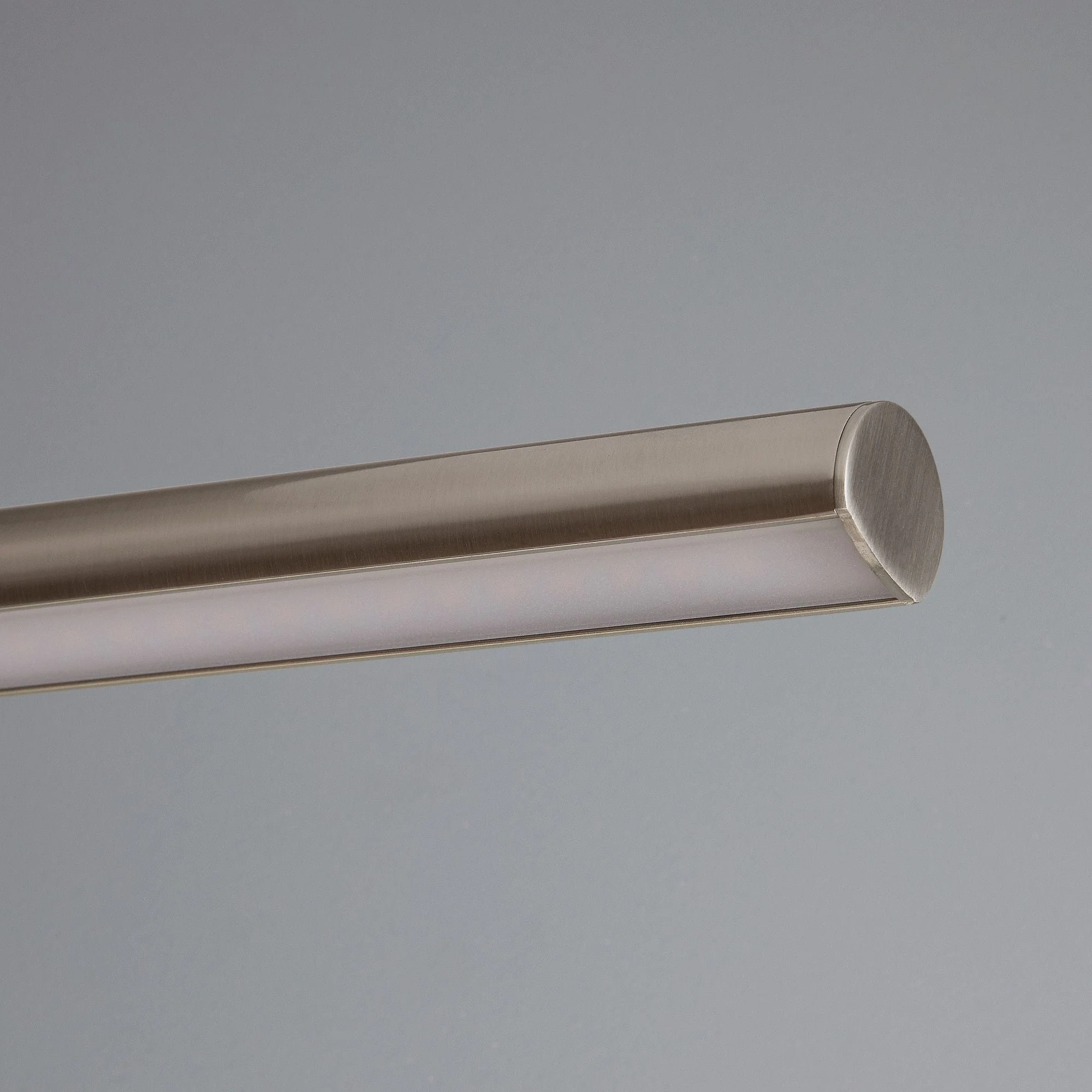 Larger Turner picture light in brushed chrome finish - Image 6