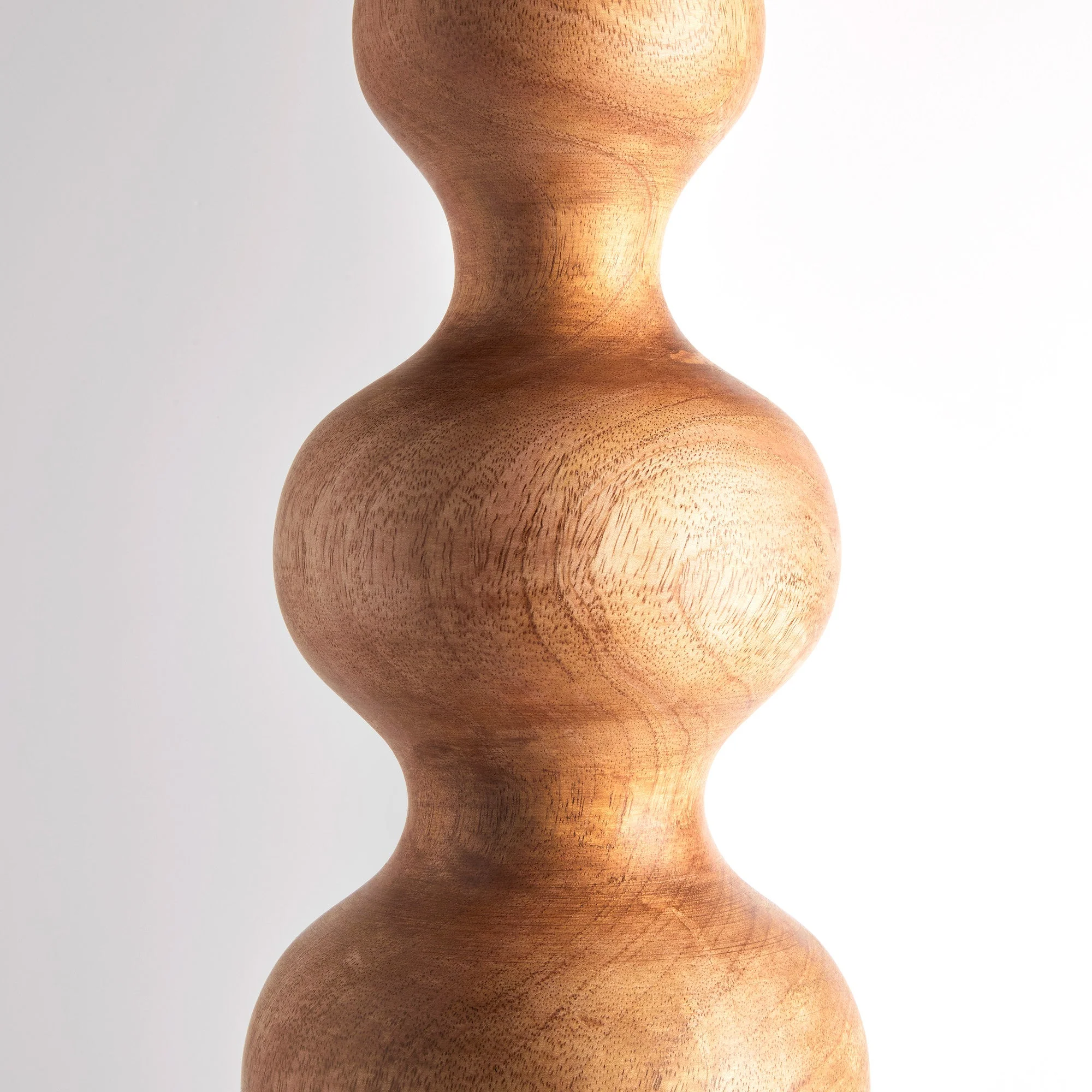 Larger Wobster table lamp in natural wood - Image 5