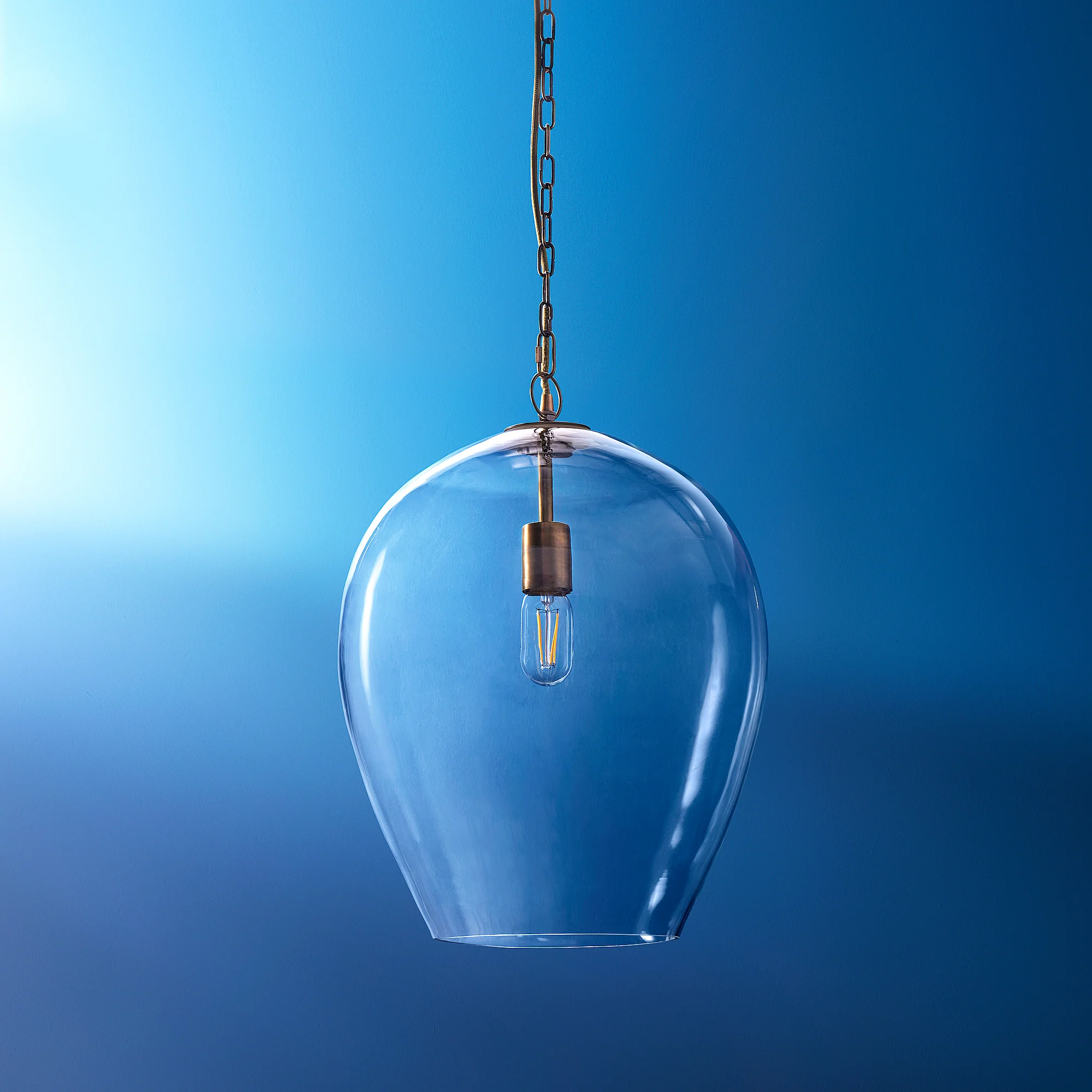 Larger Zindarella pendant in clear glass