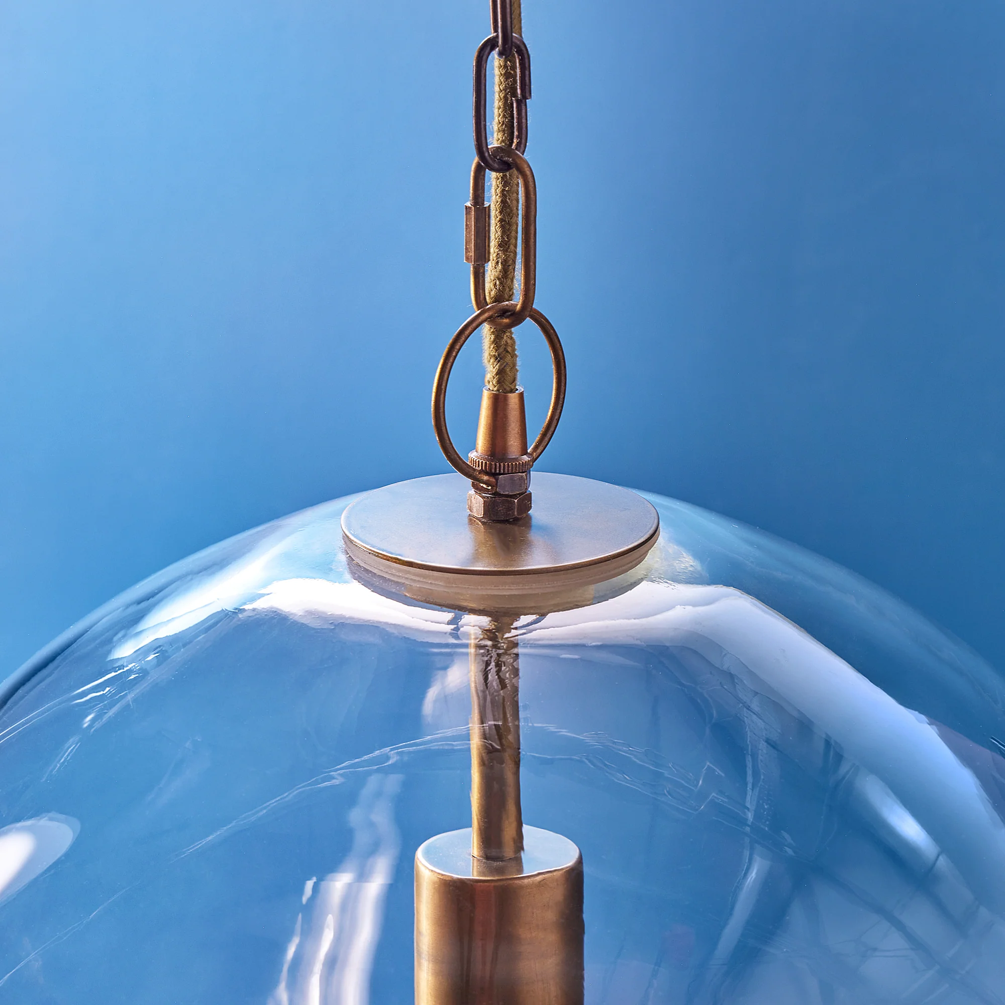 Larger Zindarella pendant in clear glass - Image 7
