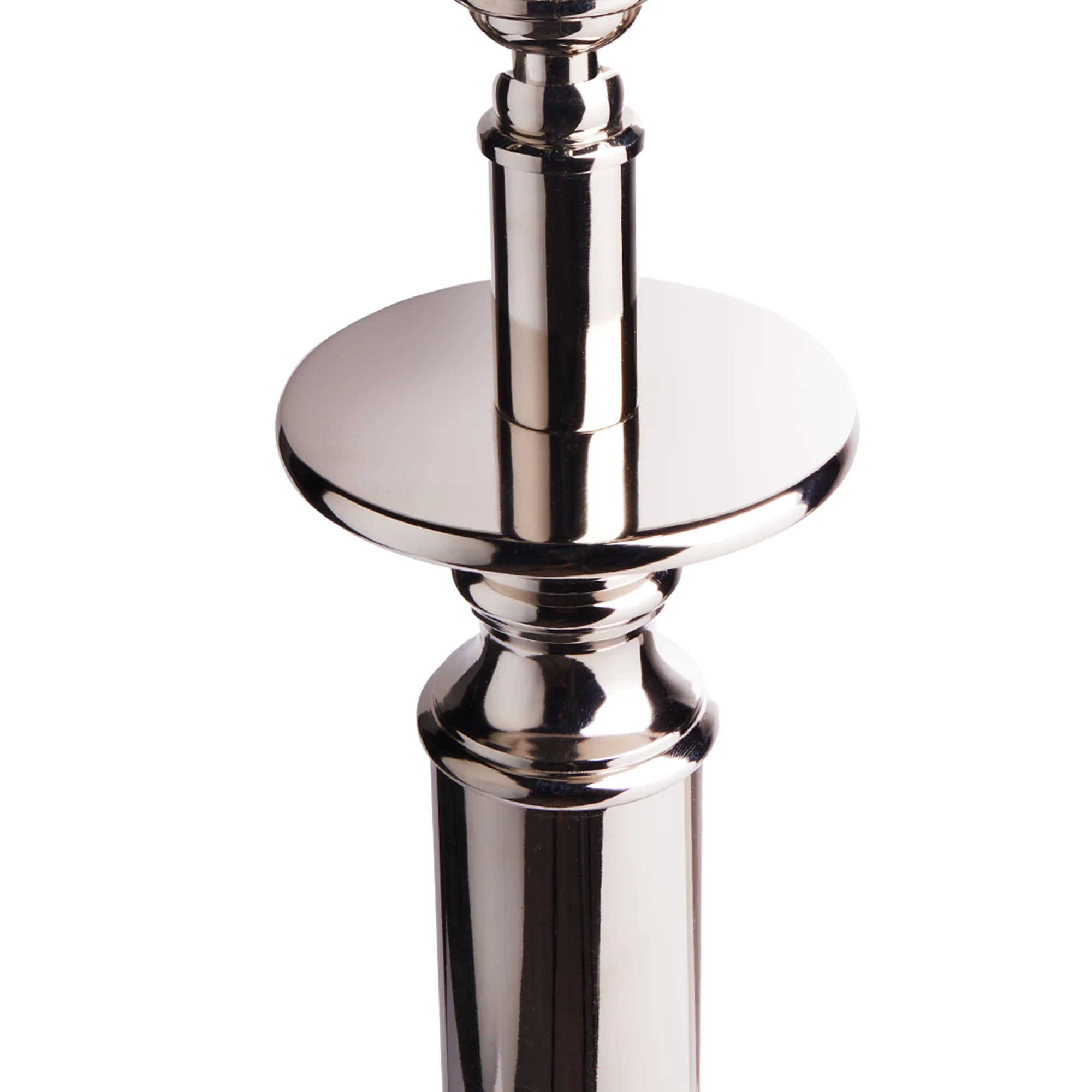 Larry table lamp in nickel - Image 6