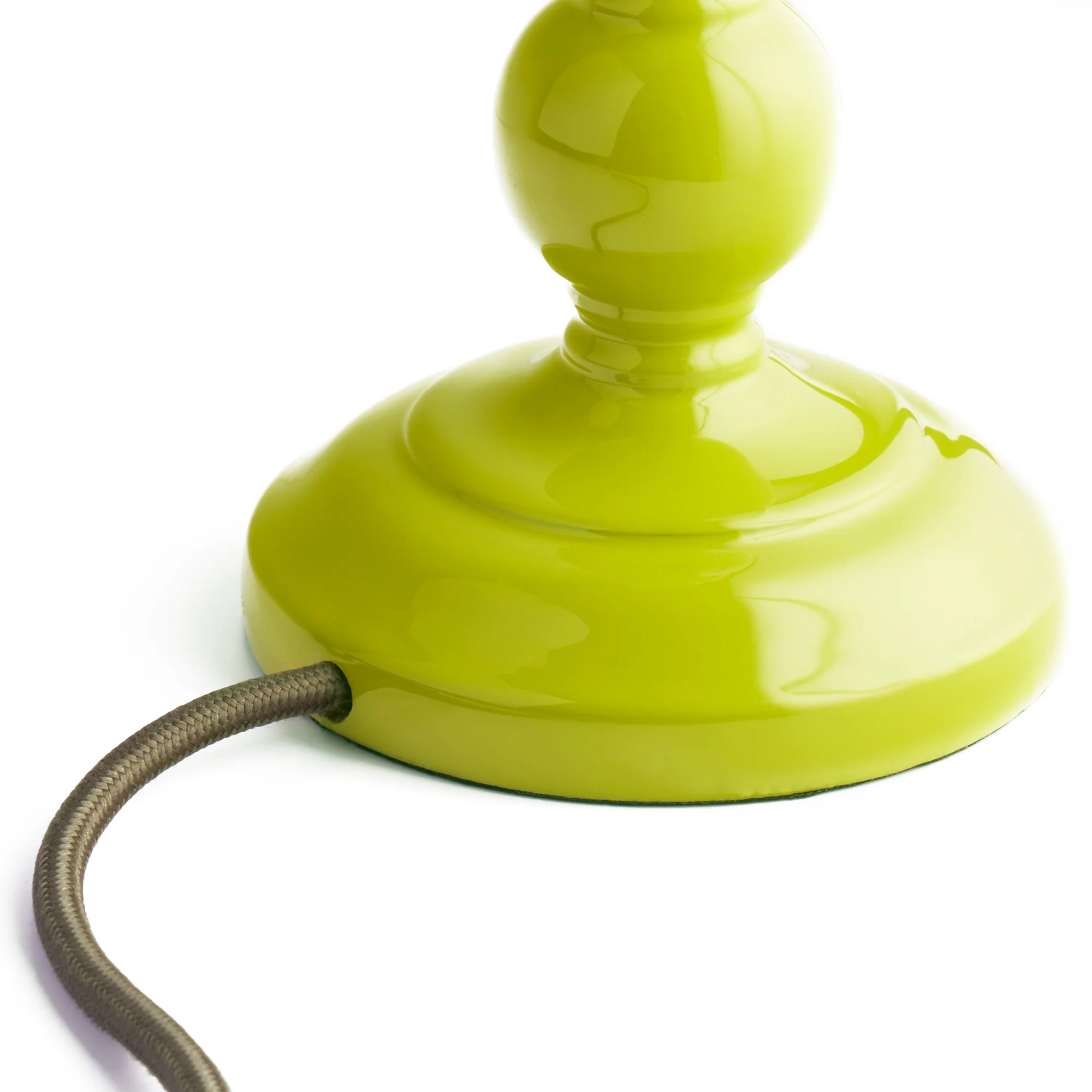 Lillee table lamp in lime - Image 3