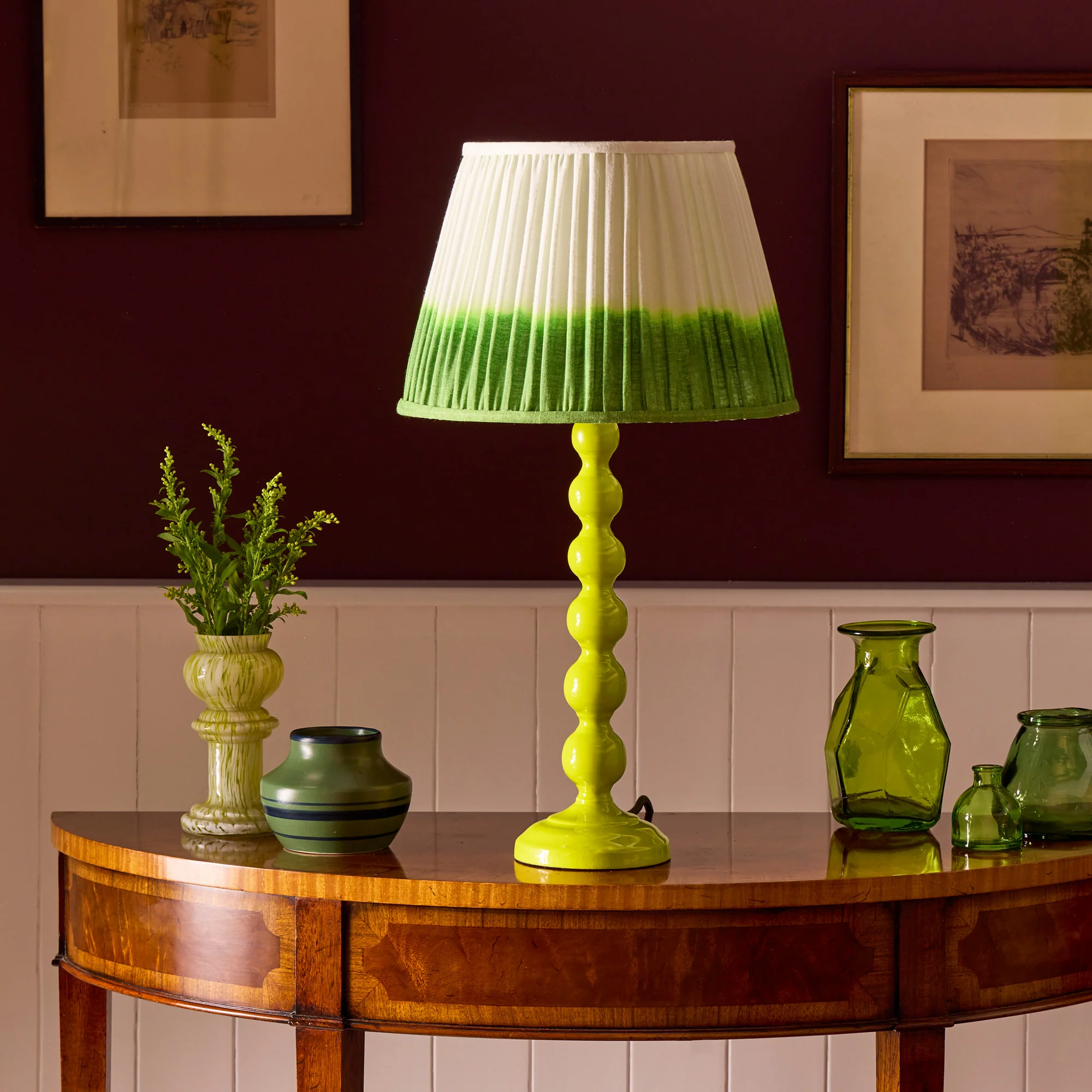 Lillee table lamp in lime - Image 7
