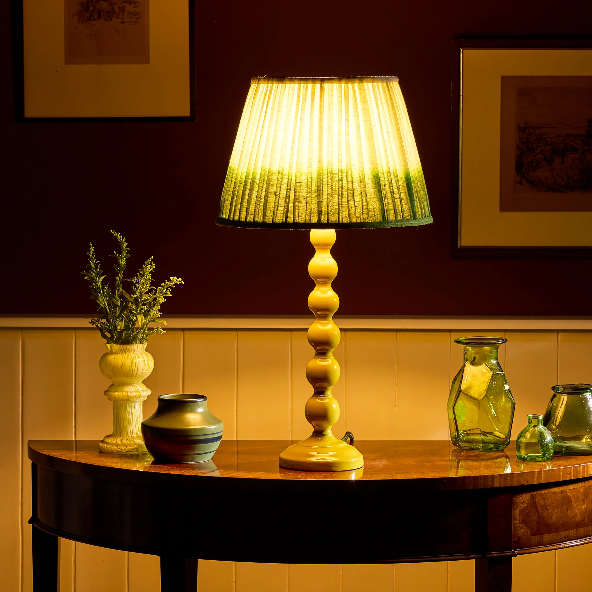 Lillee table lamp in lime - Image 8