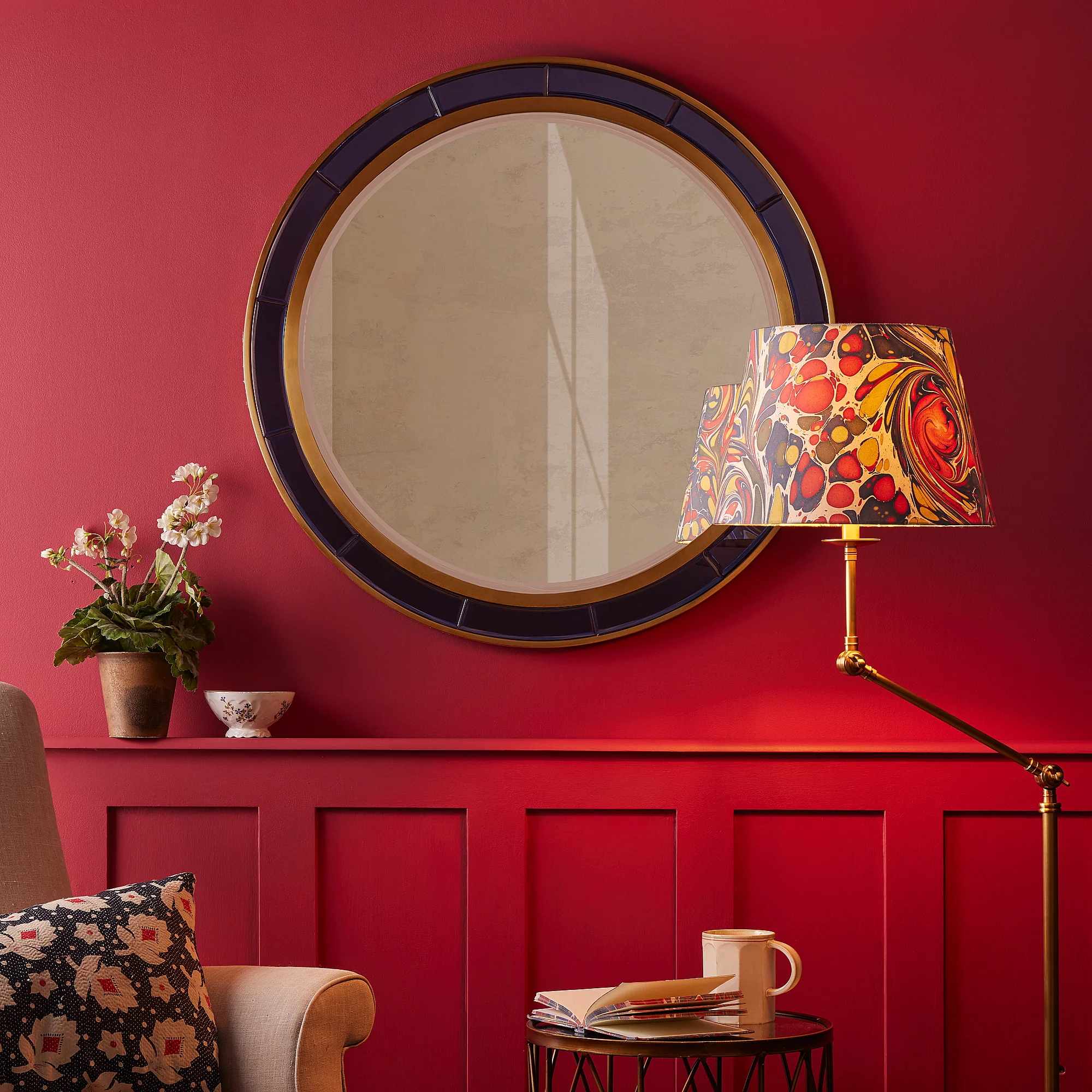 Lillian mirror in blue glass with gold - Image 2