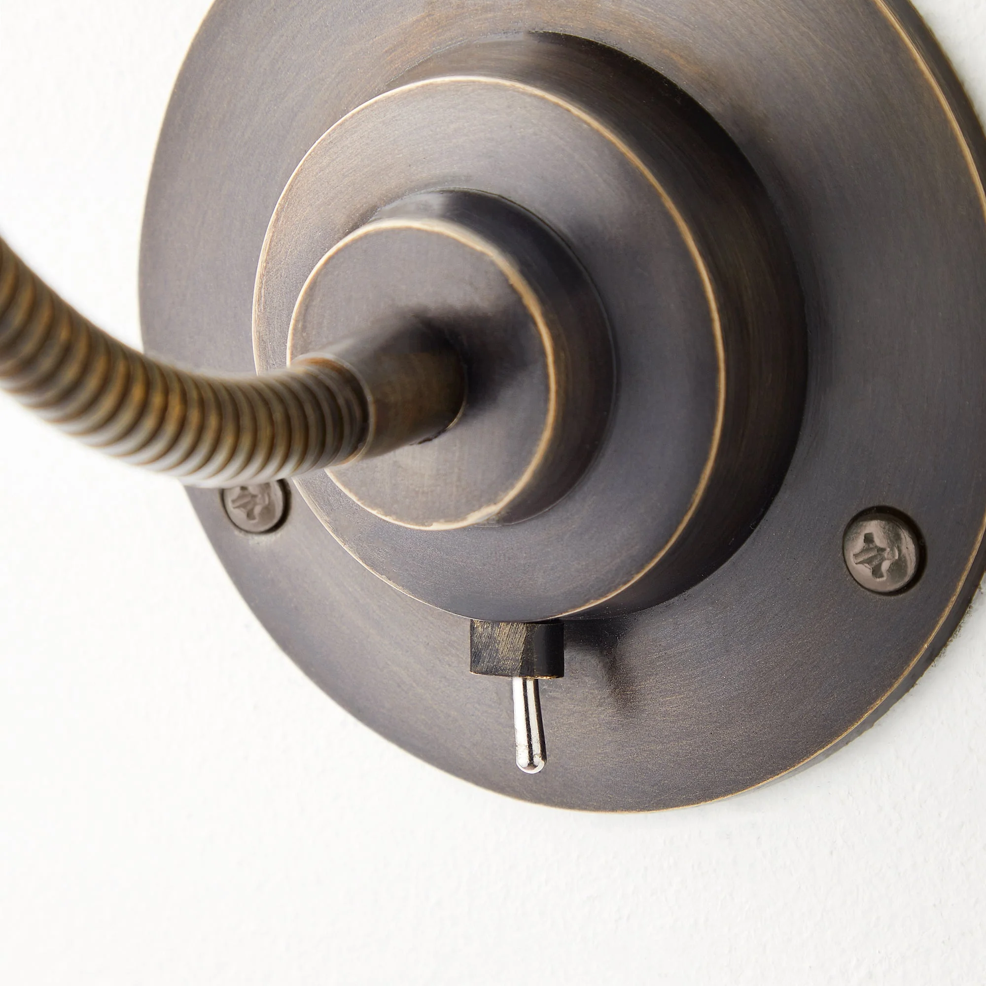 Lissome wall fitting in bronze - Image 5
