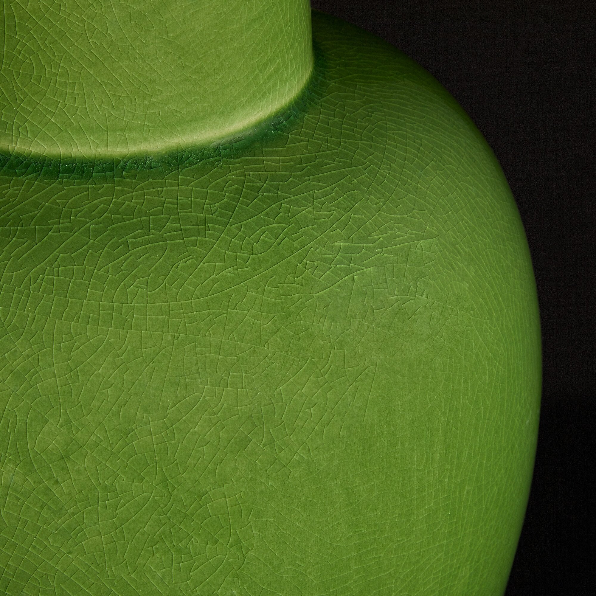 Larger Lolita table lamp in an emerald glaze - Image 4