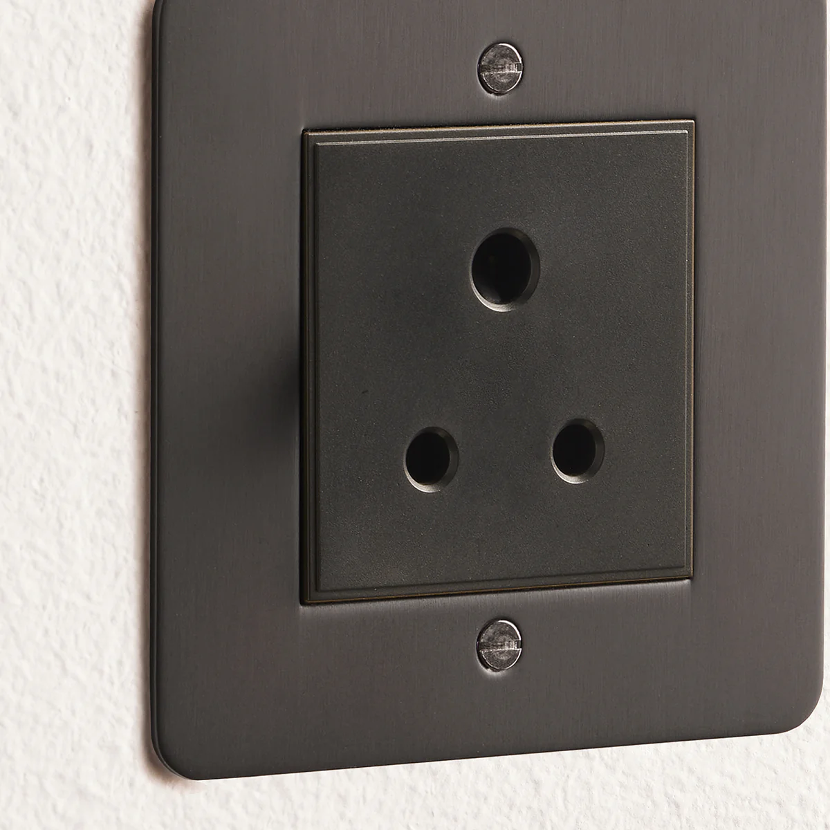 Lucian 5A socket with black inserts in bronze - Image 4
