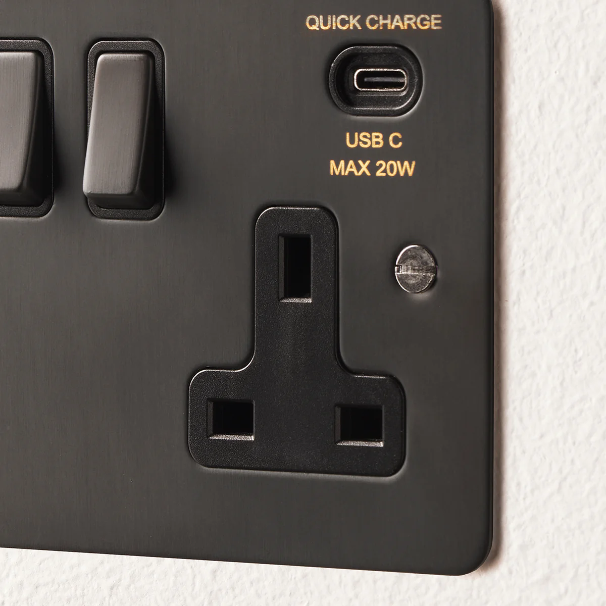 Lucian double socket with USB type A & C with black inserts in bronze - Image 4