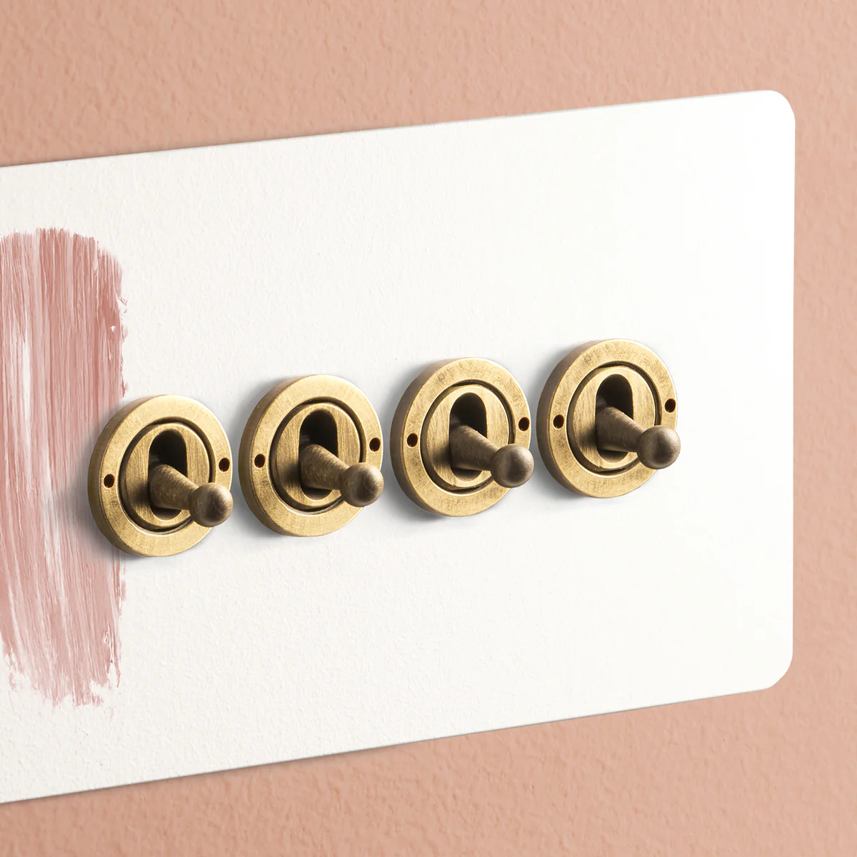 Lucian four gang 2 way toggle switch in a paintable finish - Image 3