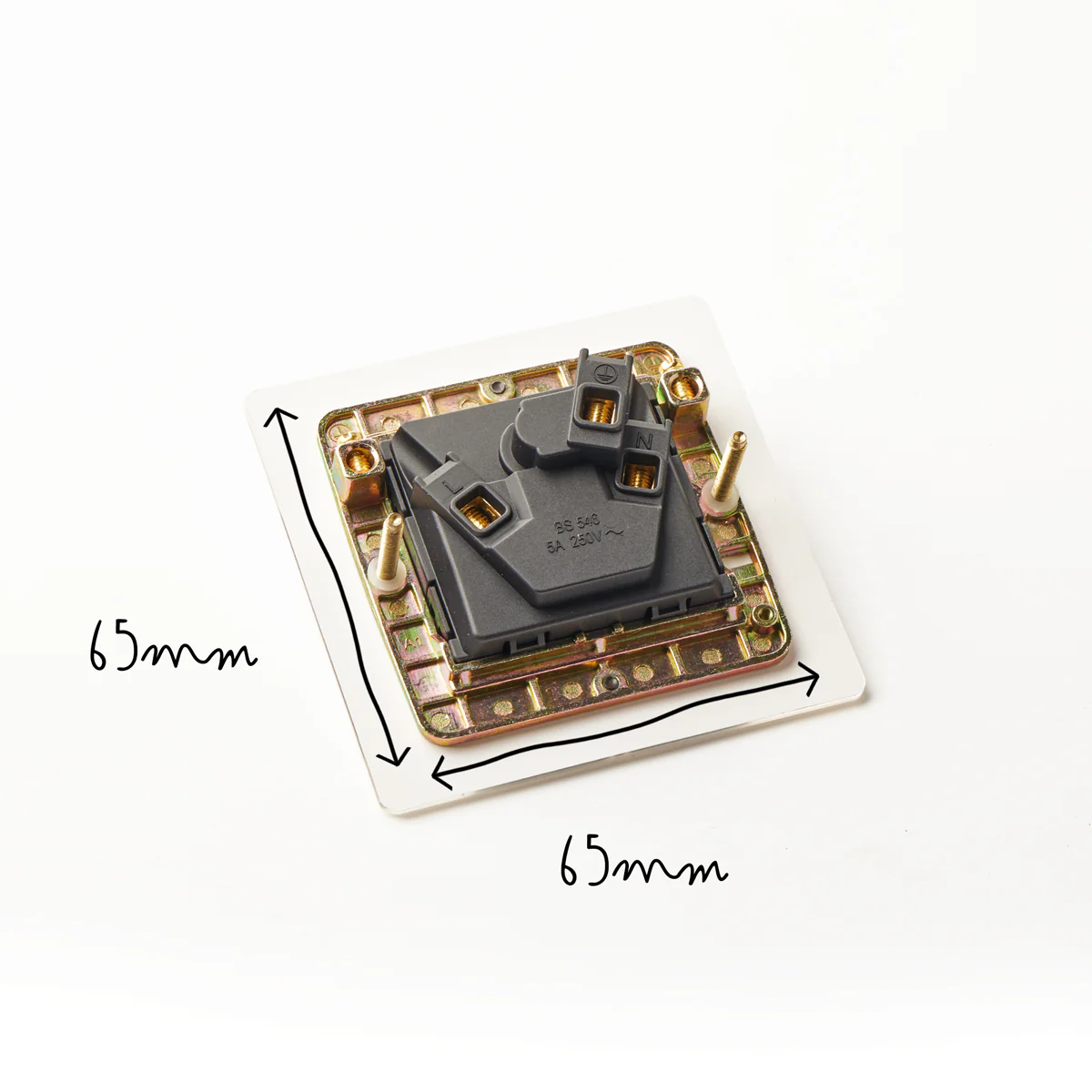 Lucian perspex 5A socket in clear perspex with black inserts - Image 5