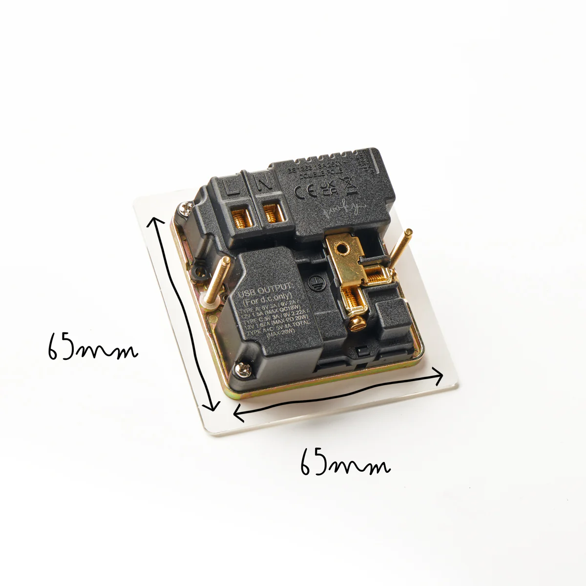 Lucian perspex single socket with USB type A & C in clear perspex with black inserts and aged brass switch - Image 5