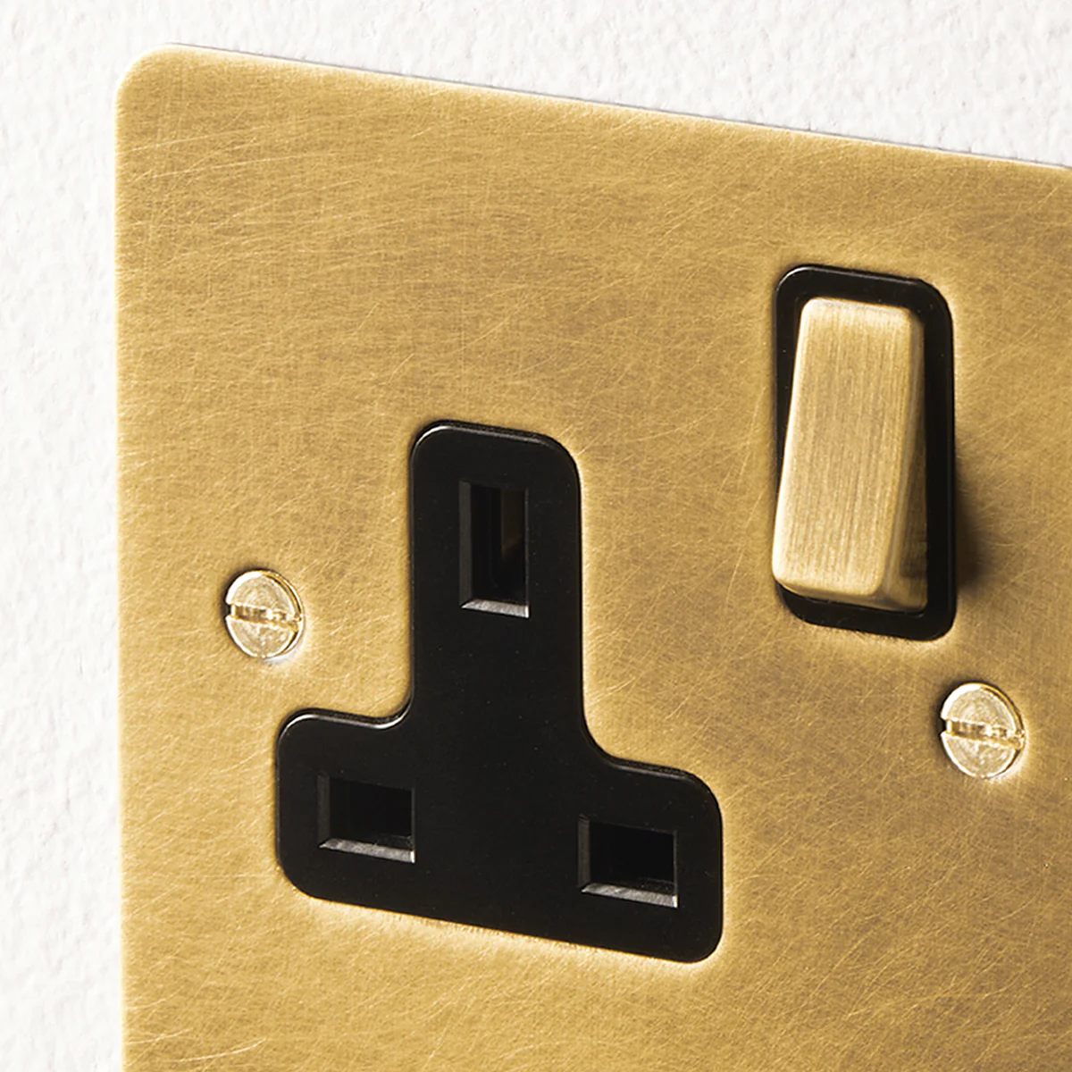 Lucian single socket with black inserts in aged brass - Image 3