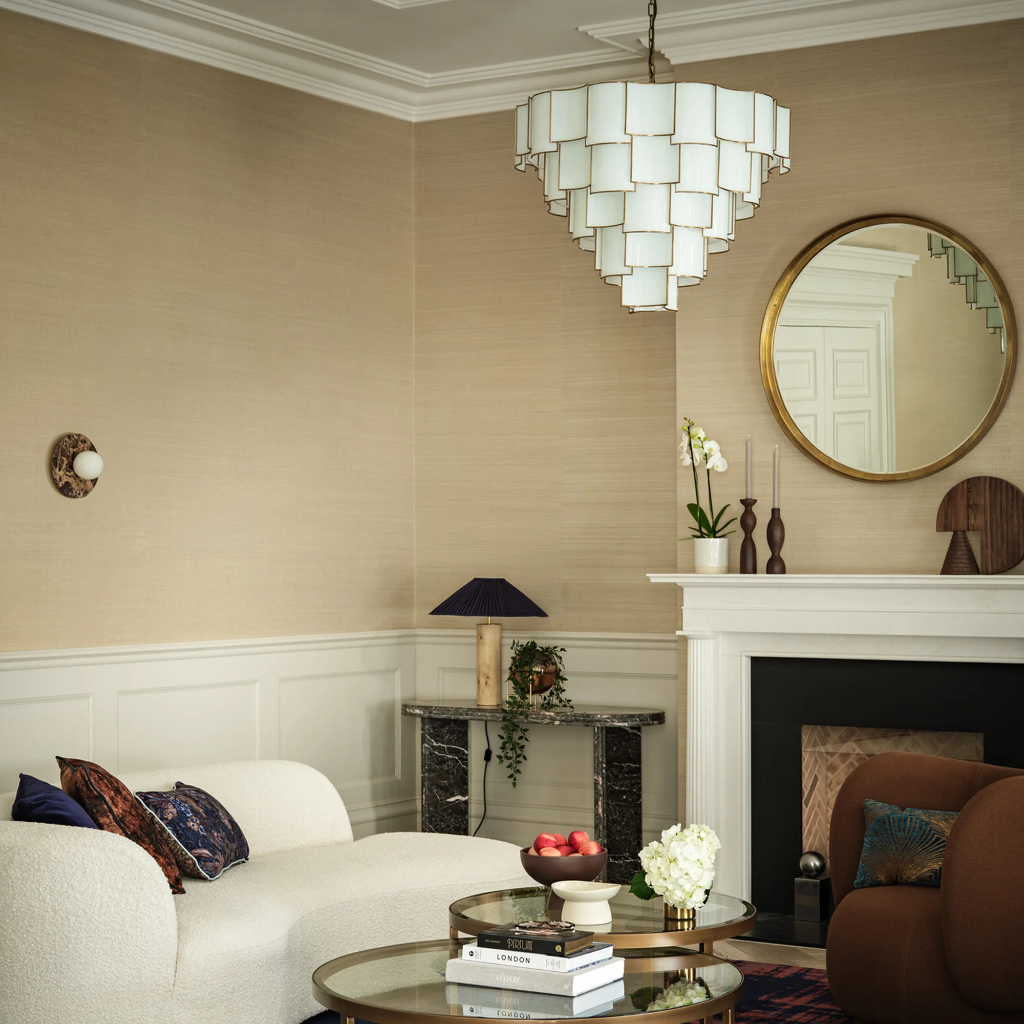 Magnus Chandelier in Opaline Glass - Image 5