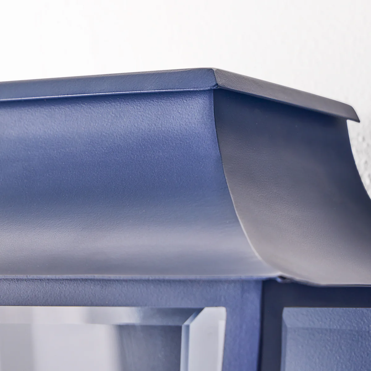 Majorelle ip44 wall lantern in Blue - Image 4