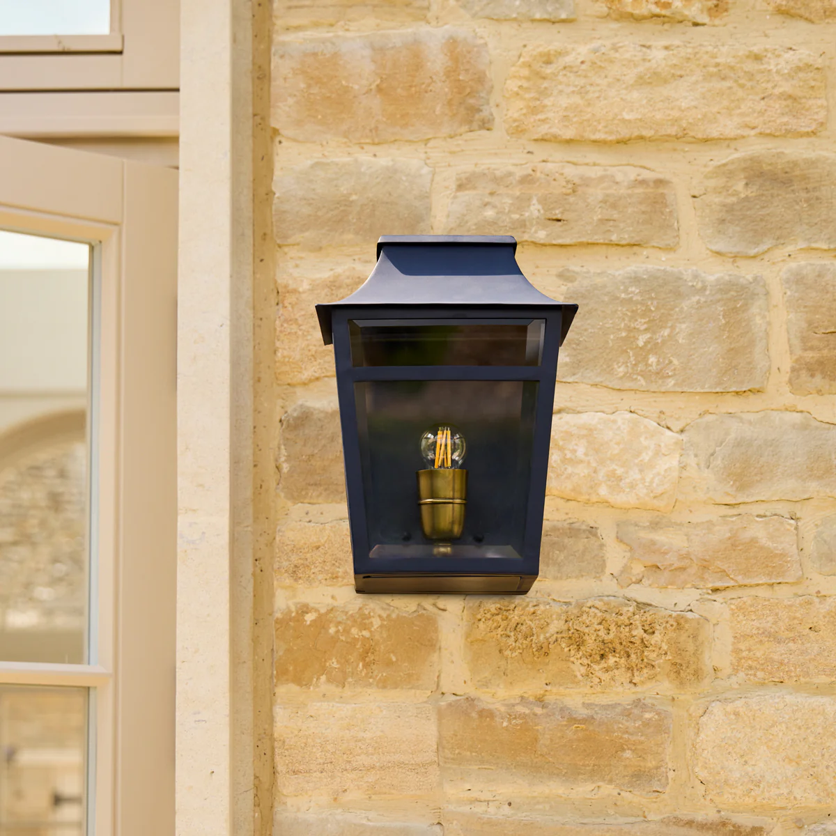 Majorelle ip44 wall lantern in Blue - Image 5