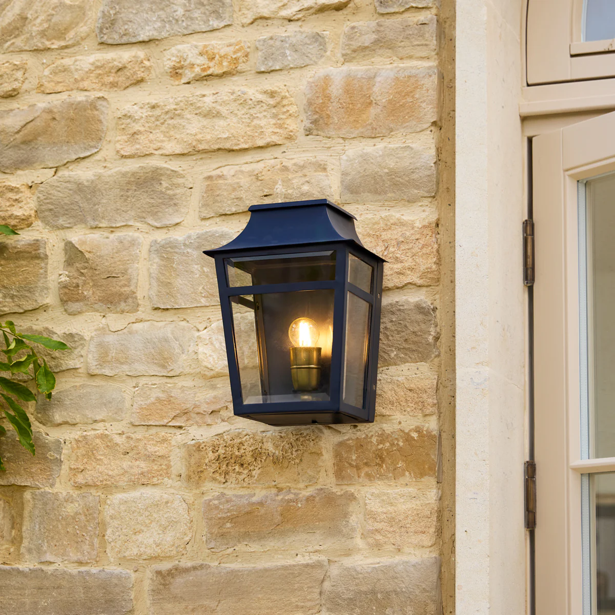 Majorelle ip44 wall lantern in Blue - Image 8