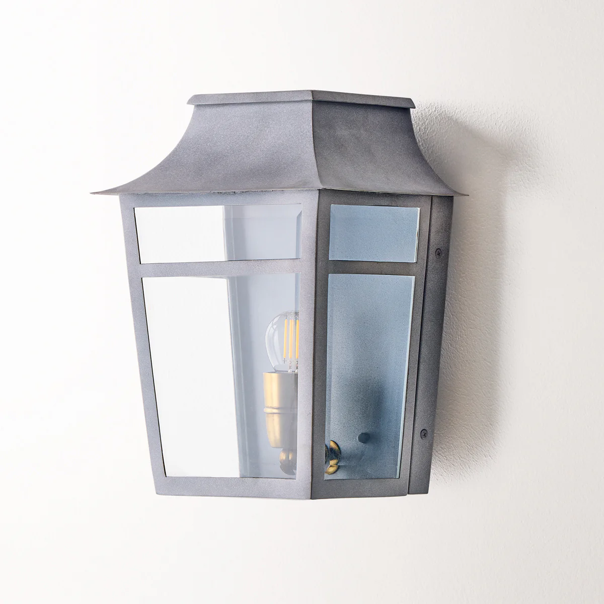 Majorelle ip44 wall lantern in Grey - Image 12