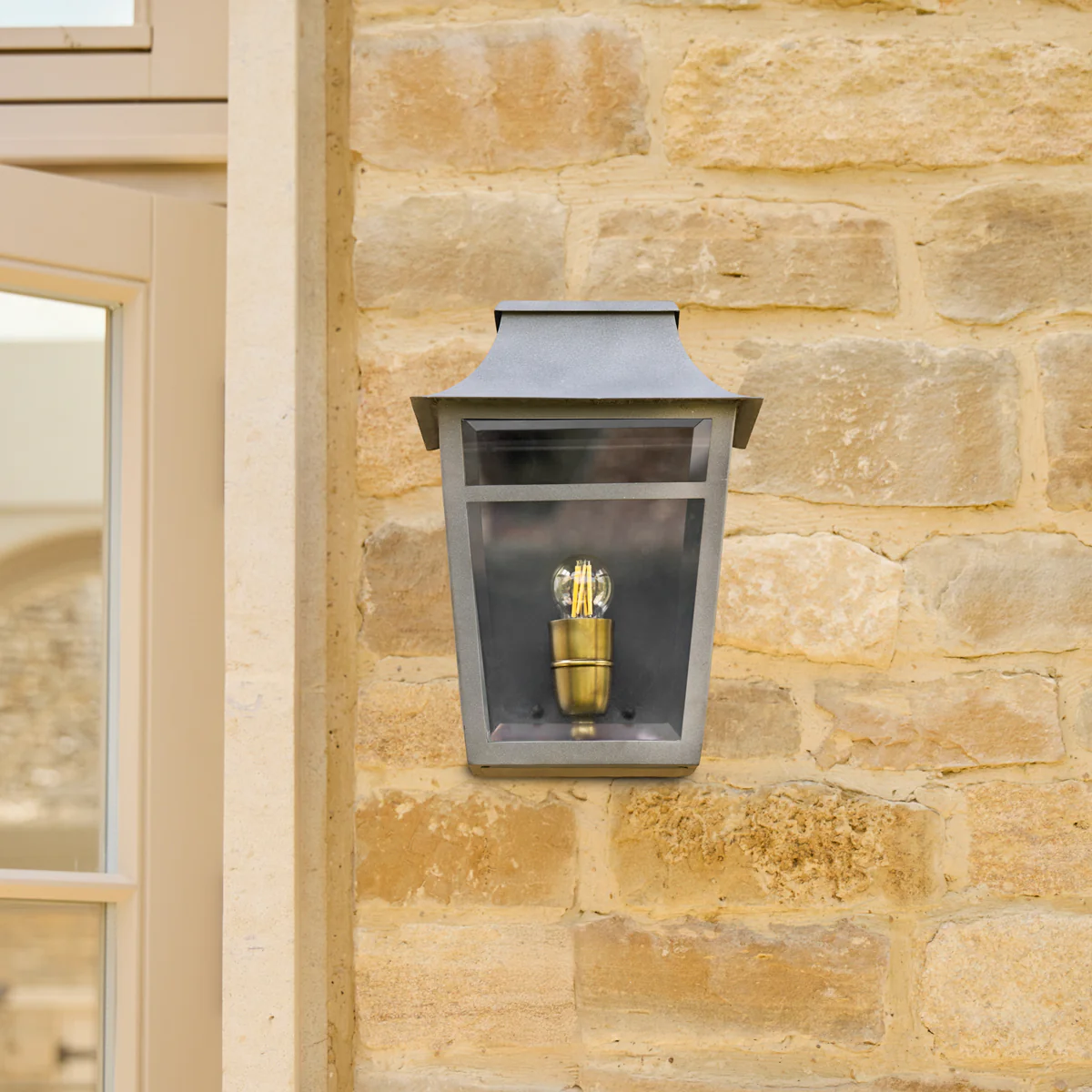 Majorelle ip44 wall lantern in Grey - Image 5