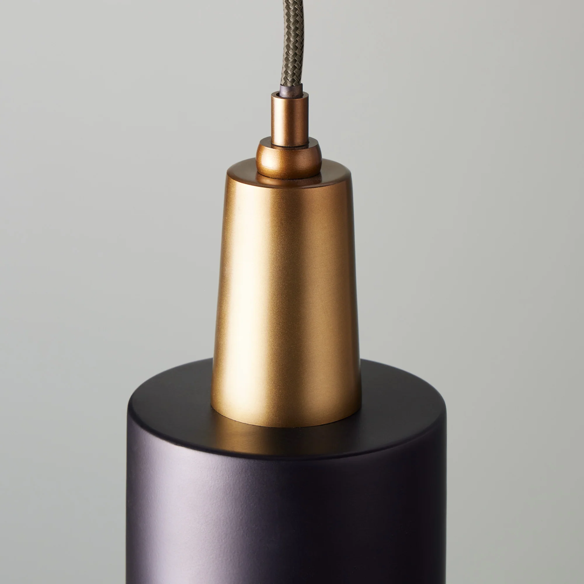McMegan black pendant with brass interior - Image 4