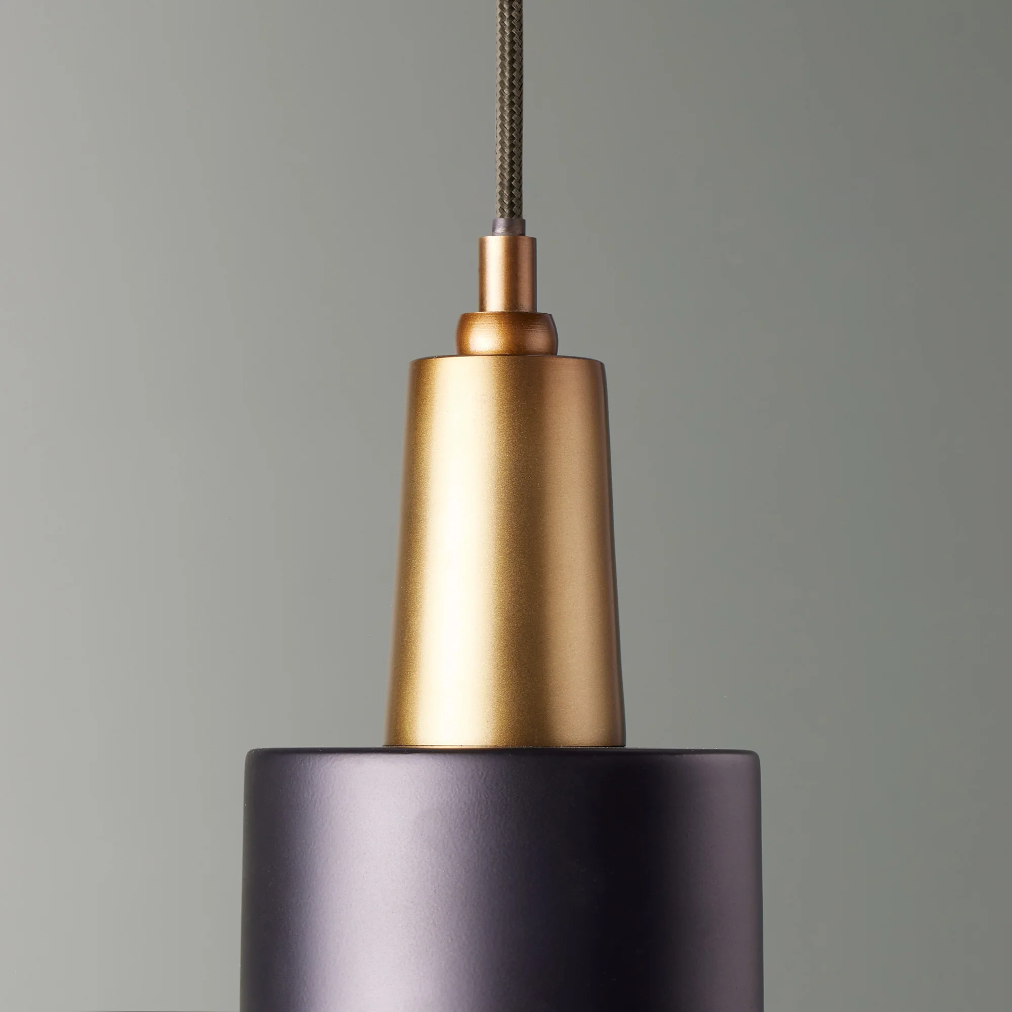 McMegan black pendant with brass interior - Image 7