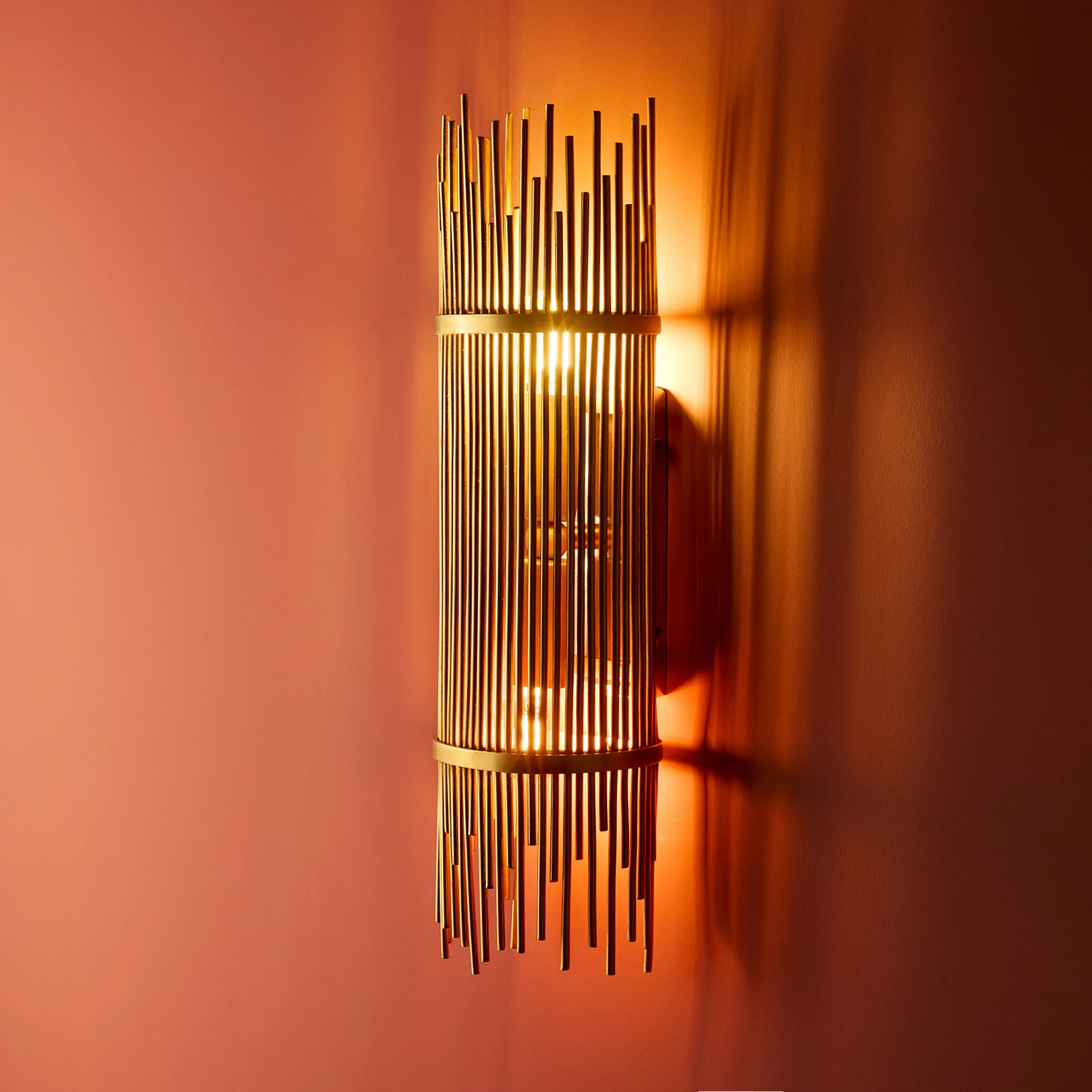 Mika wall light in antique brass - Image 2