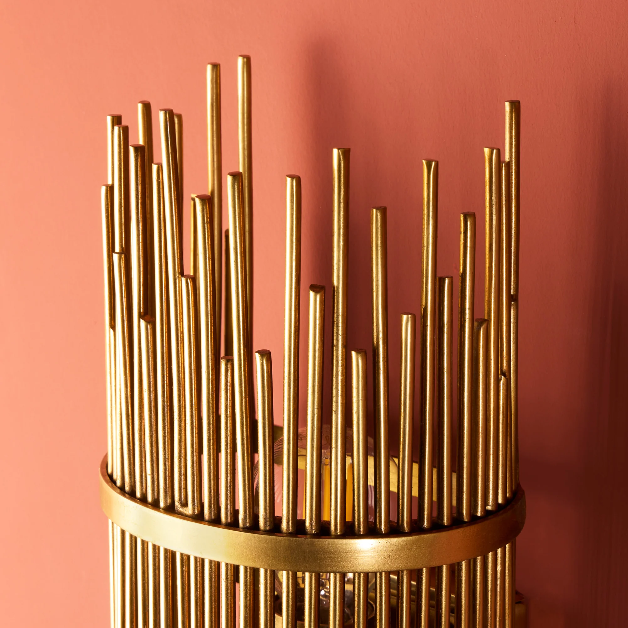 Mika wall light in antique brass - Image 3