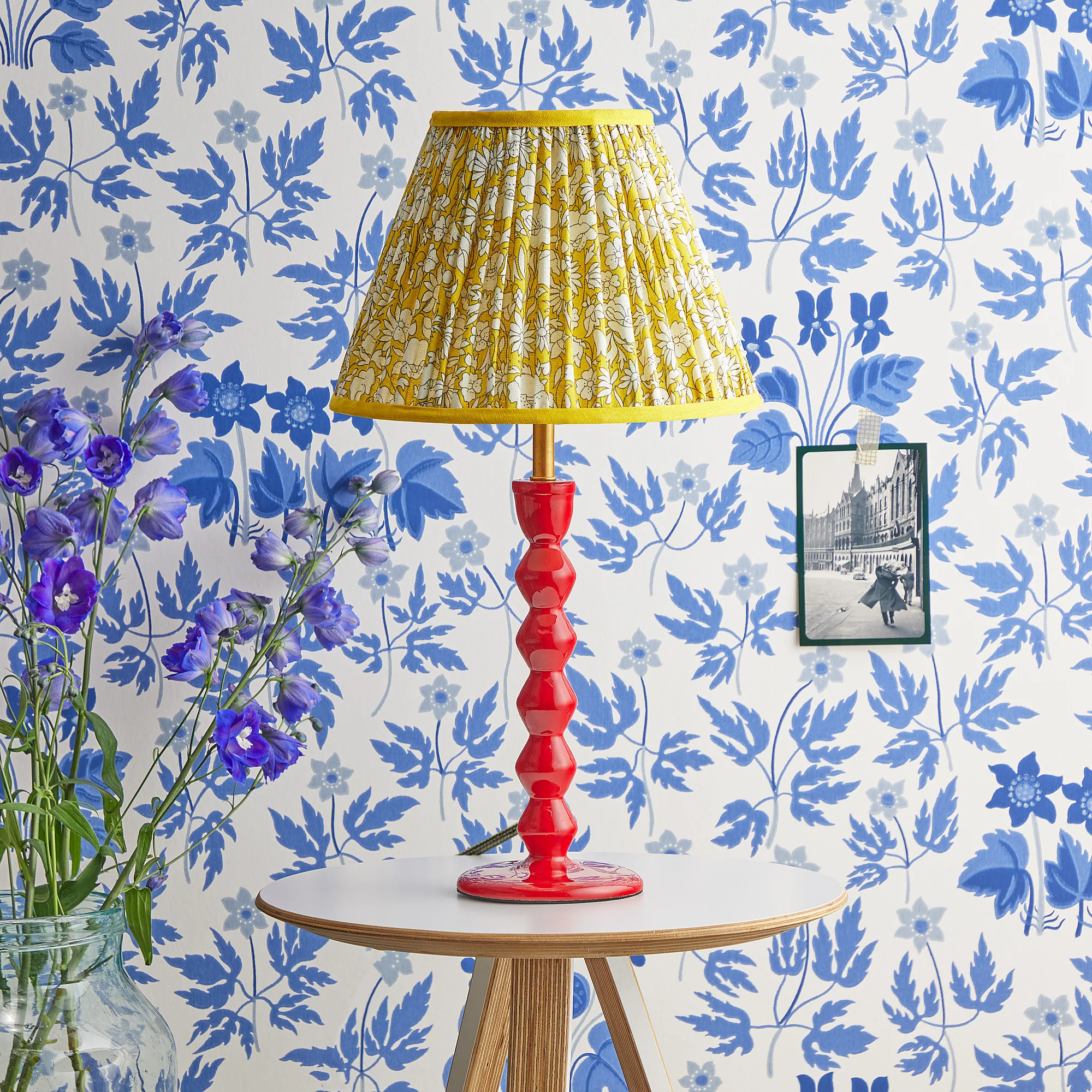 Mildred table lamp in hot chilli - Image 2