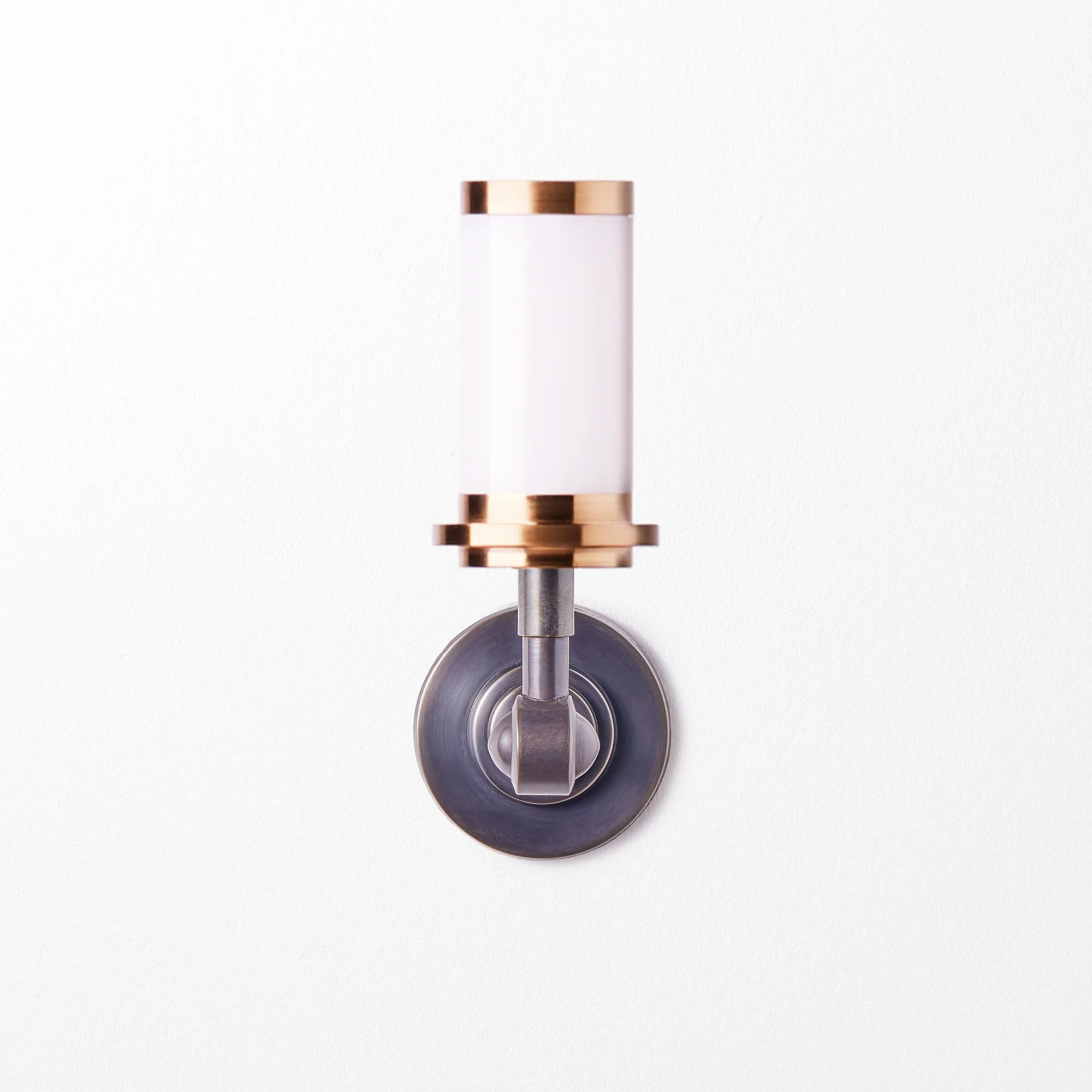 Mini Elbow rechargeable wall fitting in bronze - Image 2