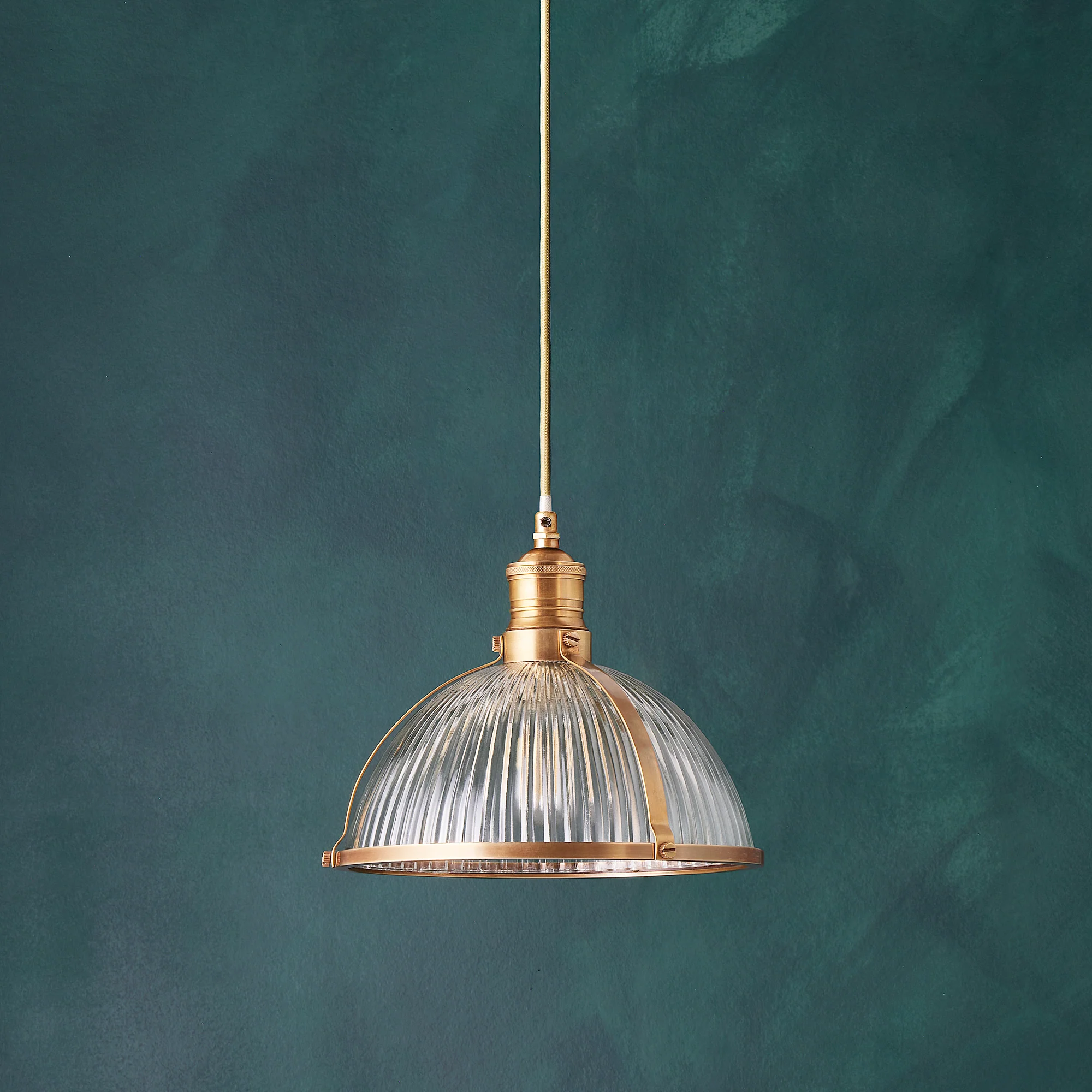 Montana pendant in prismatic glass and brass