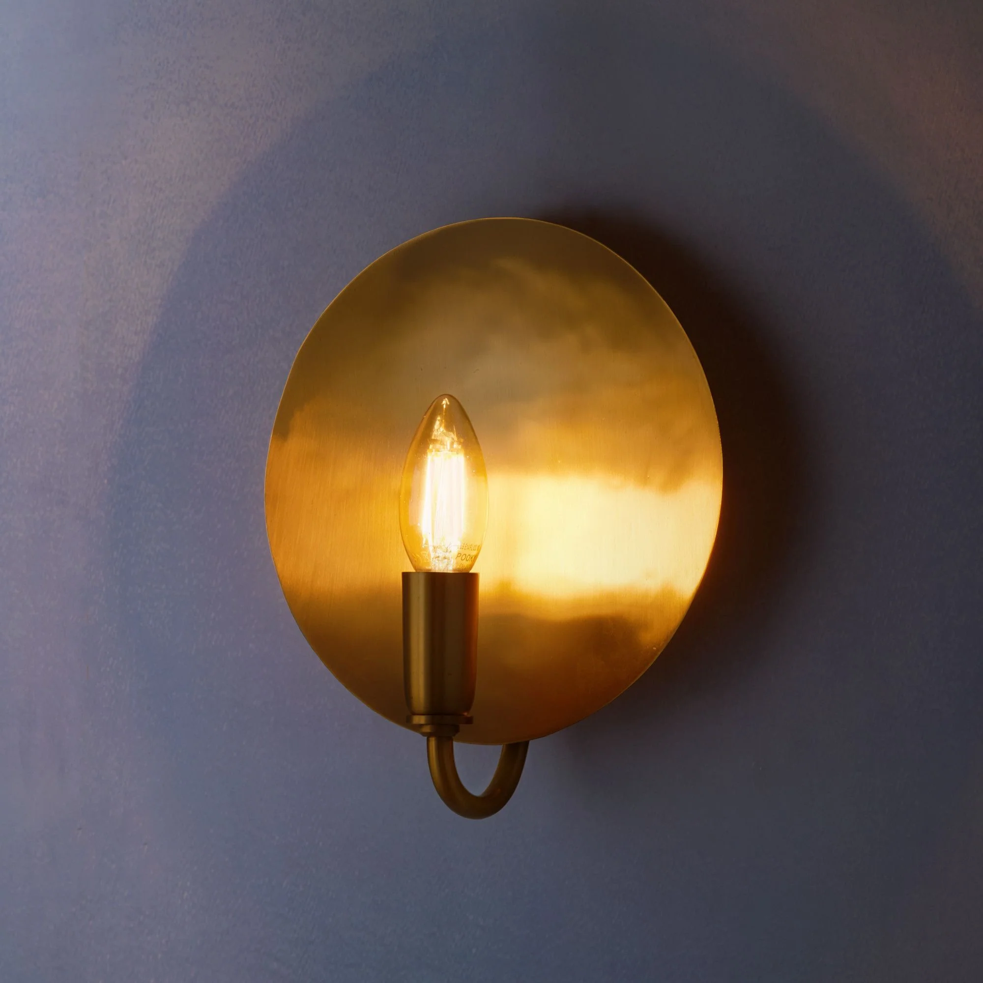 Moon wall light in antique brass - Image 5