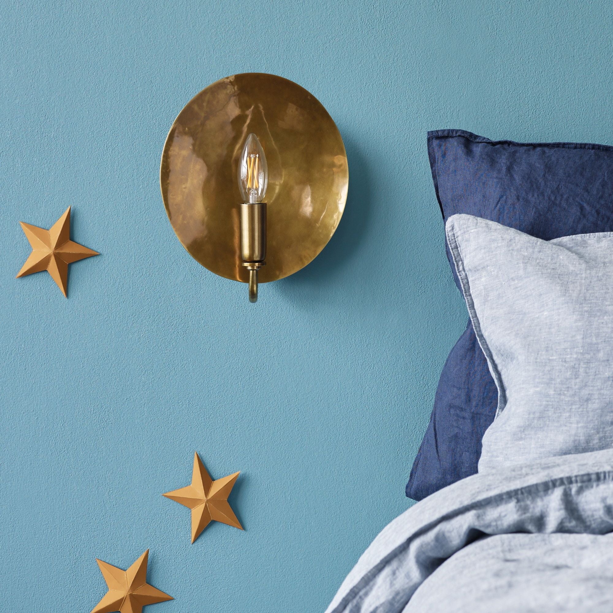 Moon wall light in antique brass - Image 6