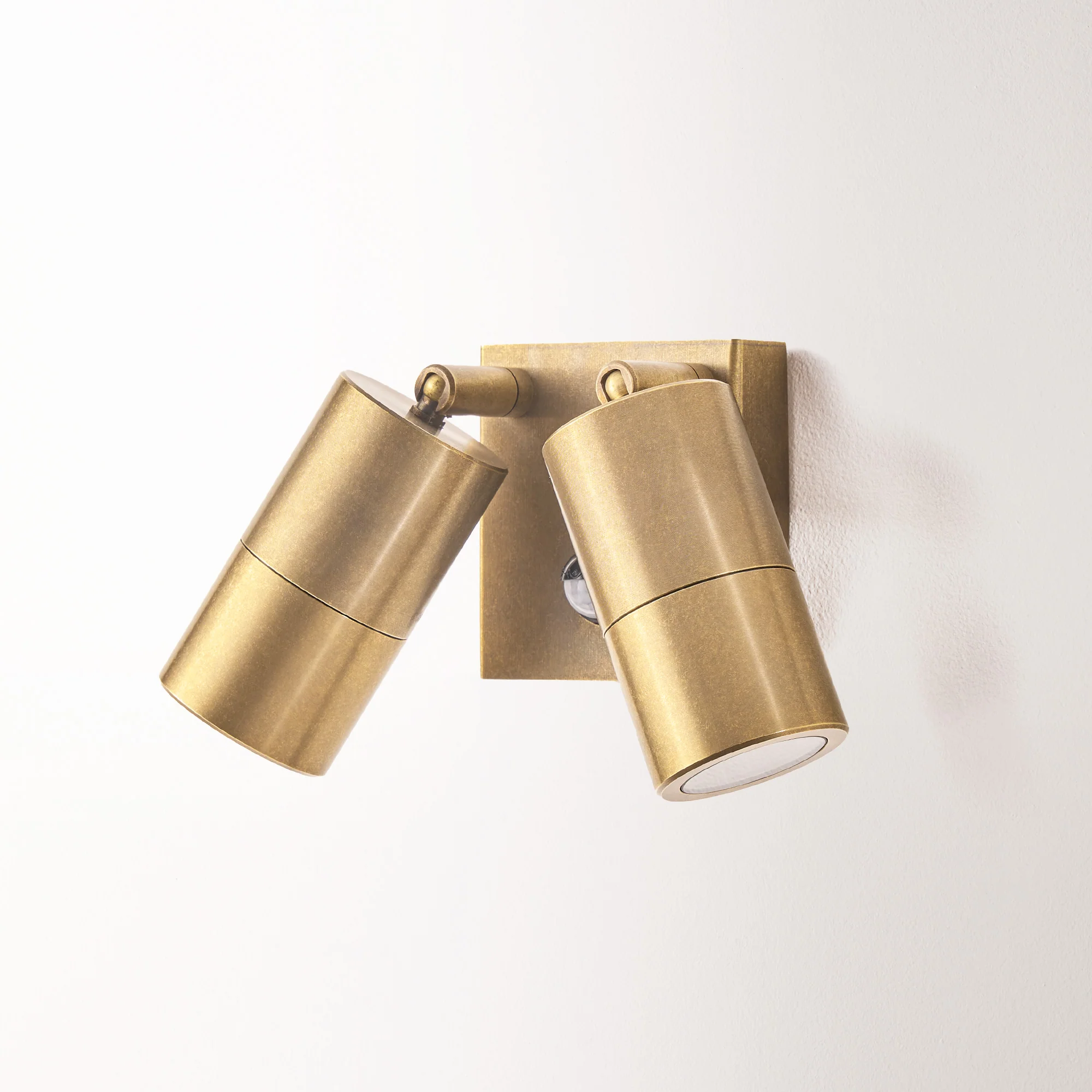 Motion sensor Double Portreath IP65 adjustable pillar light in aged brass - Image 2
