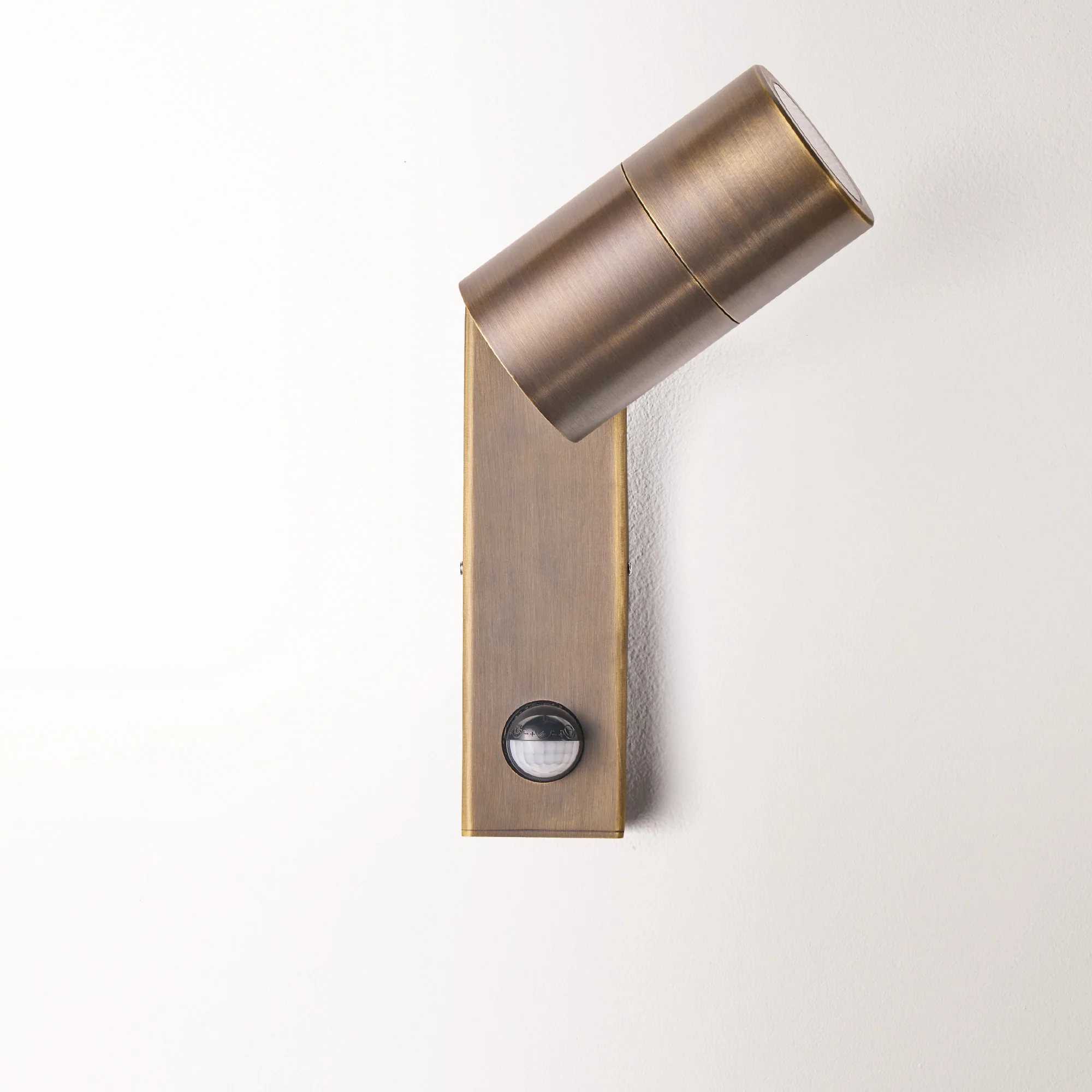Motion sensor portreath IP65 adjustable pillar light in bronze - Image 8