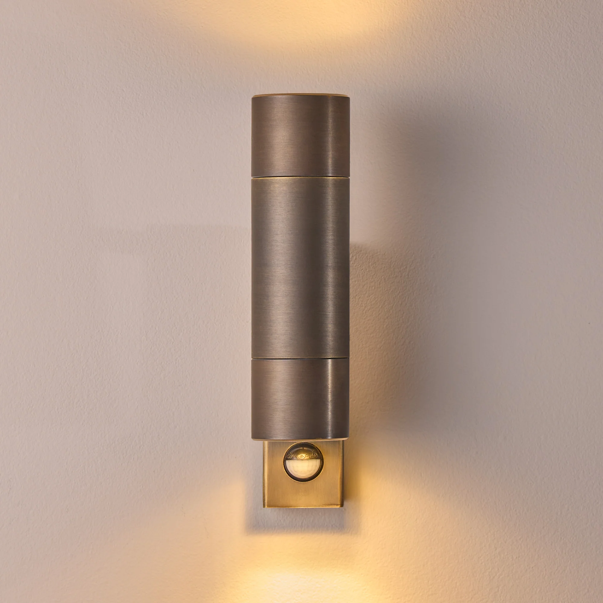 Motion sensor portreath up and down IP65 pillar light in bronze - Image 7
