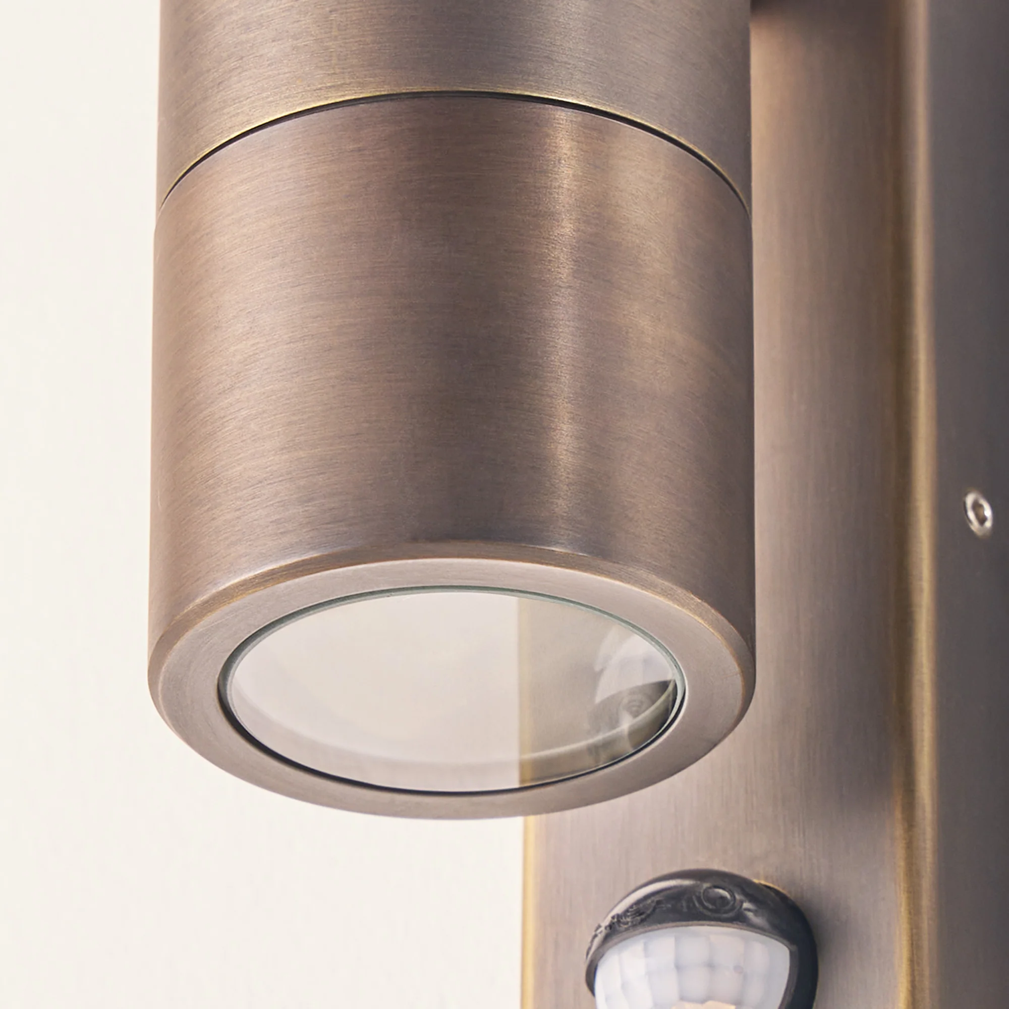 Motion sensor portreath up and down IP65 pillar light in bronze - Image 8