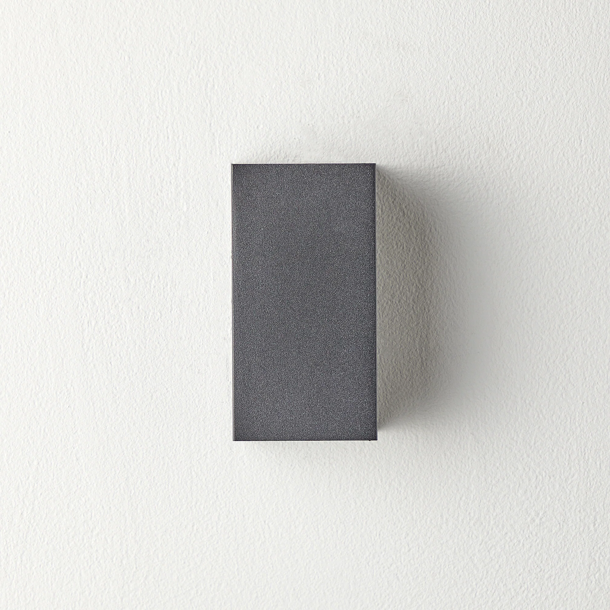 Mullian ip65 downwards wall light in black - Image 7